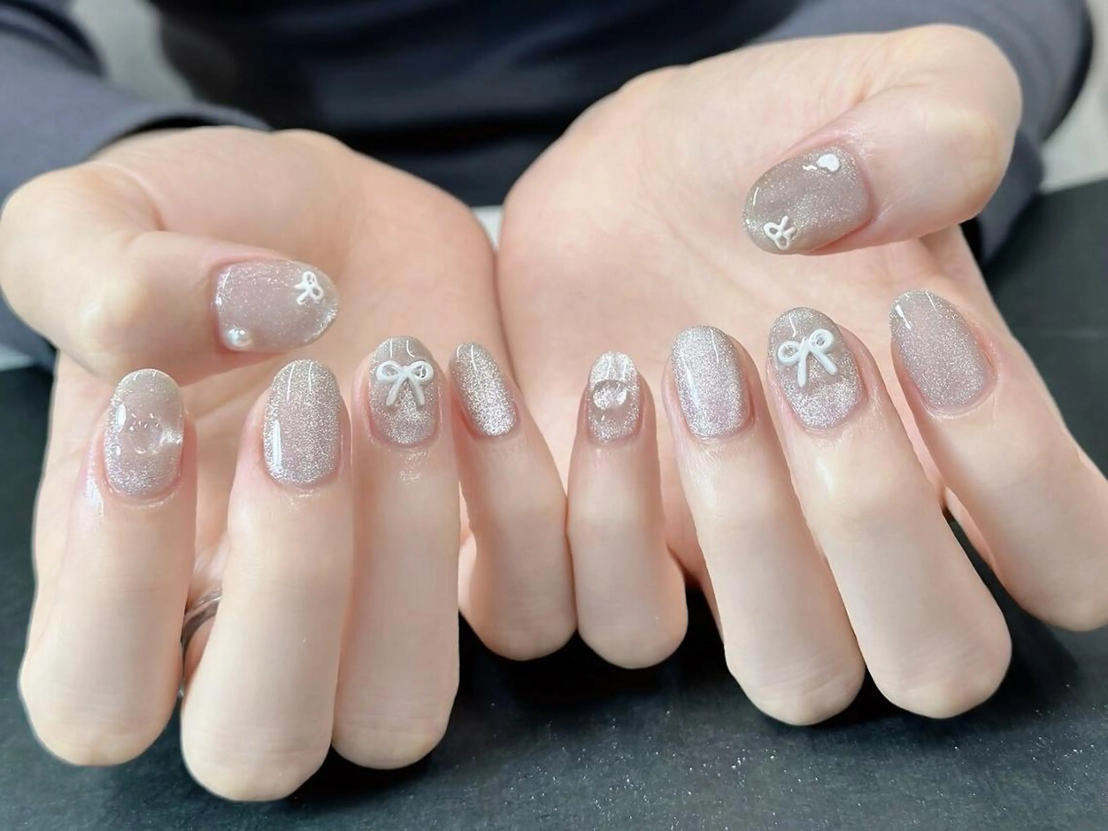 ネイル オーロラネイル ブルー チークネイル 長さ出し フットネイル ハンドネイル Ema エマのネイルデザイン