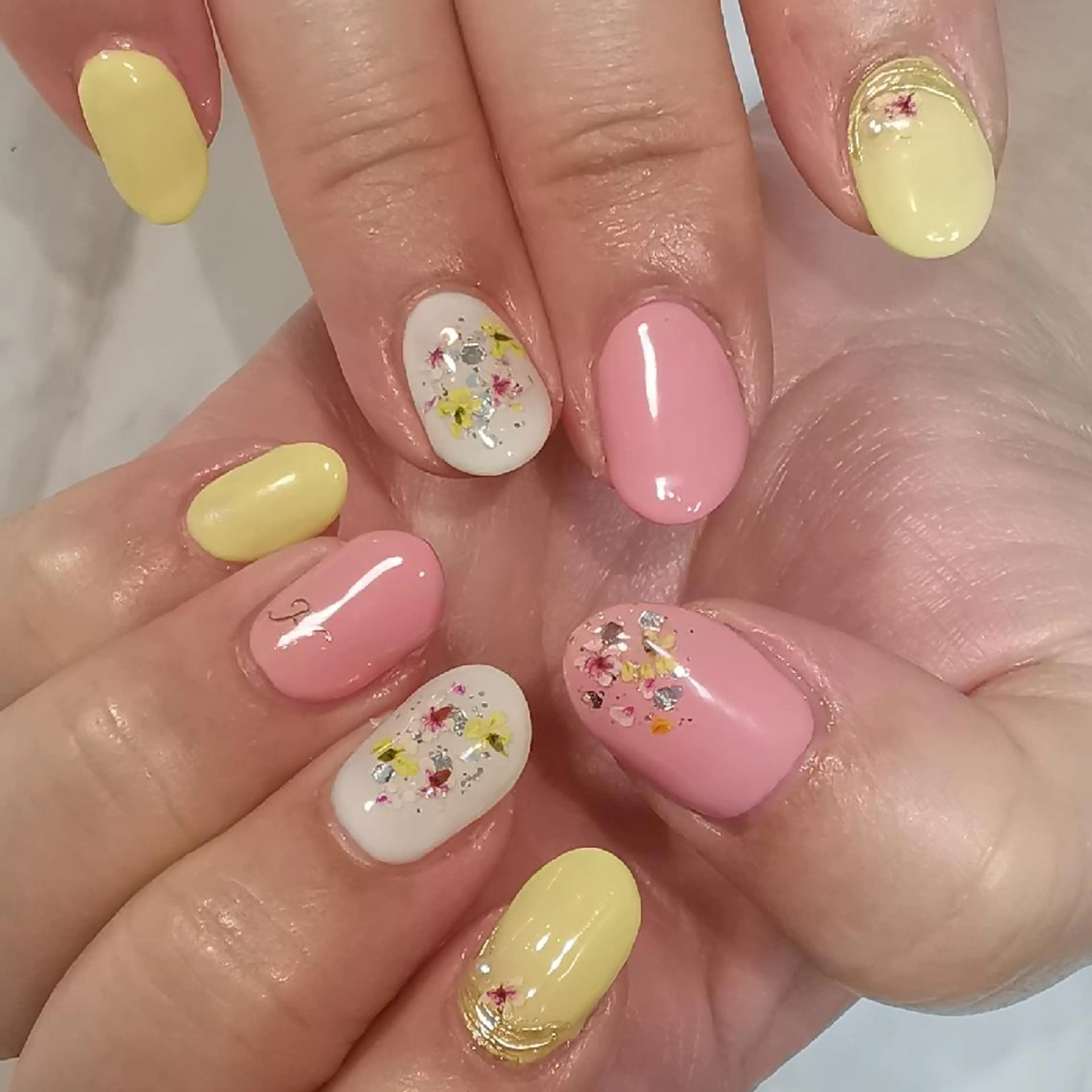 ネイル 春ネイル ハンドネイル reve あやののネイルデザイン