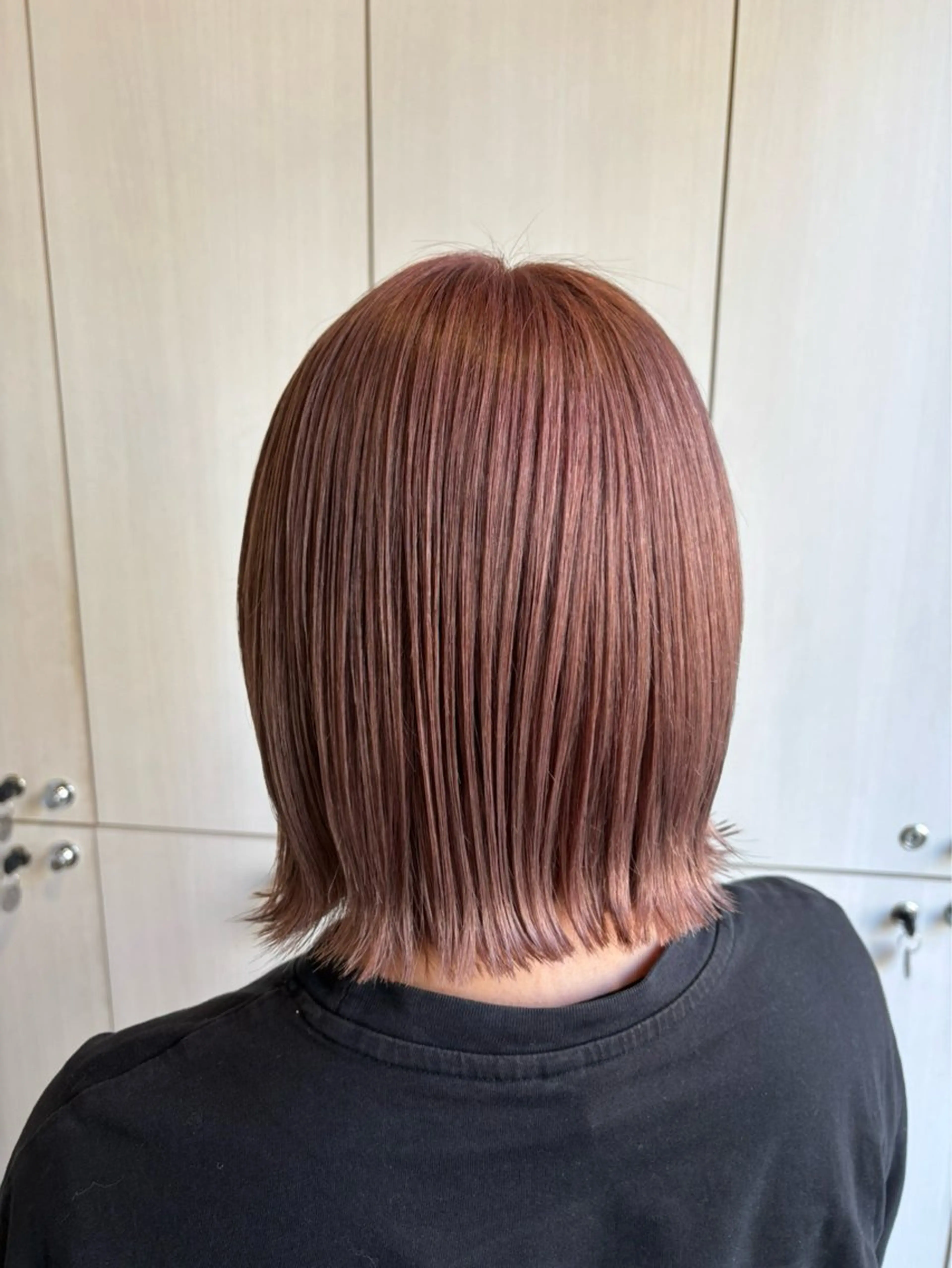 ショート ヘアカラー やなぎさわ はるなのヘアスタイル