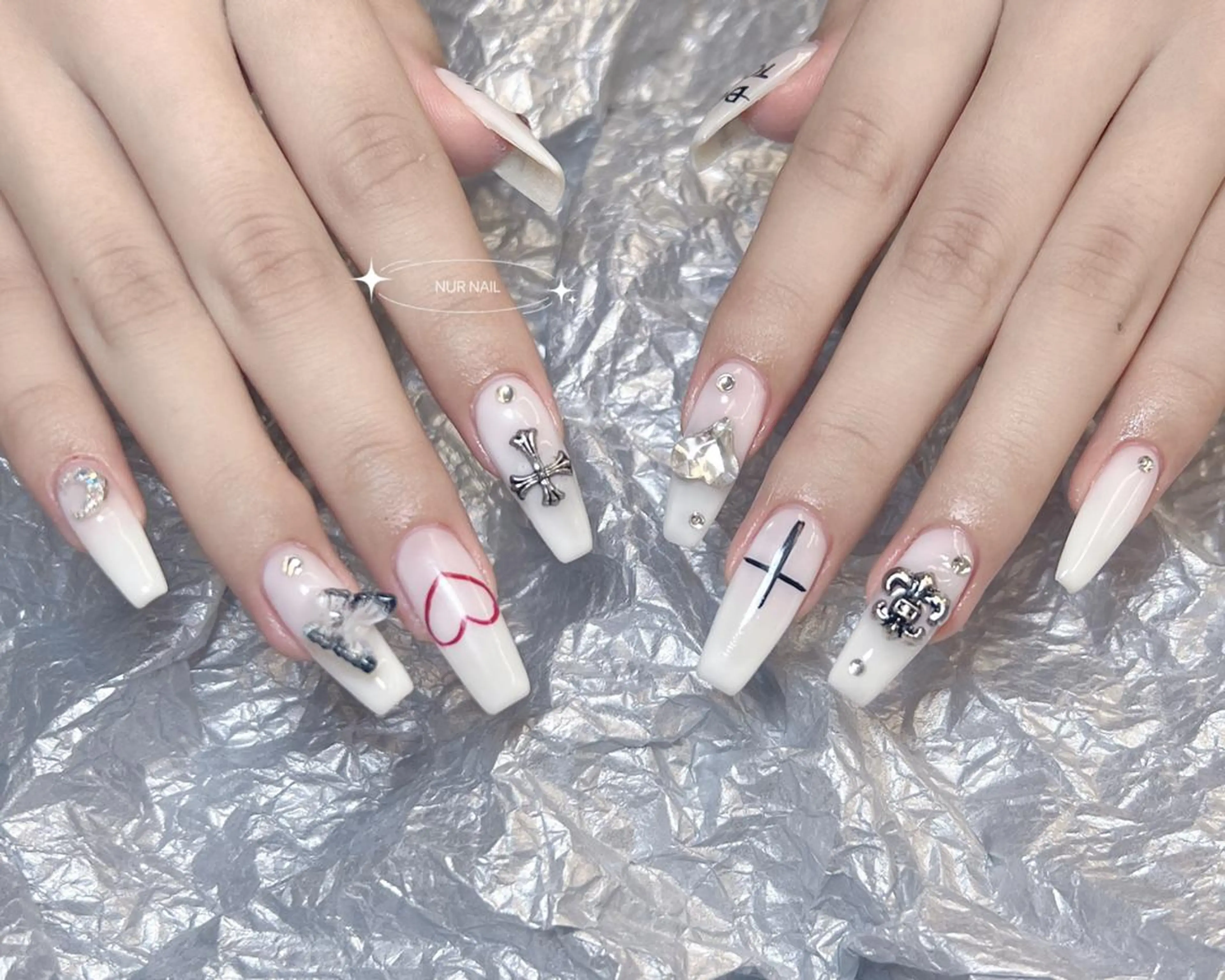 ネイル ハンドネイル 🫧NUR NAIL✨のネイルデザイン