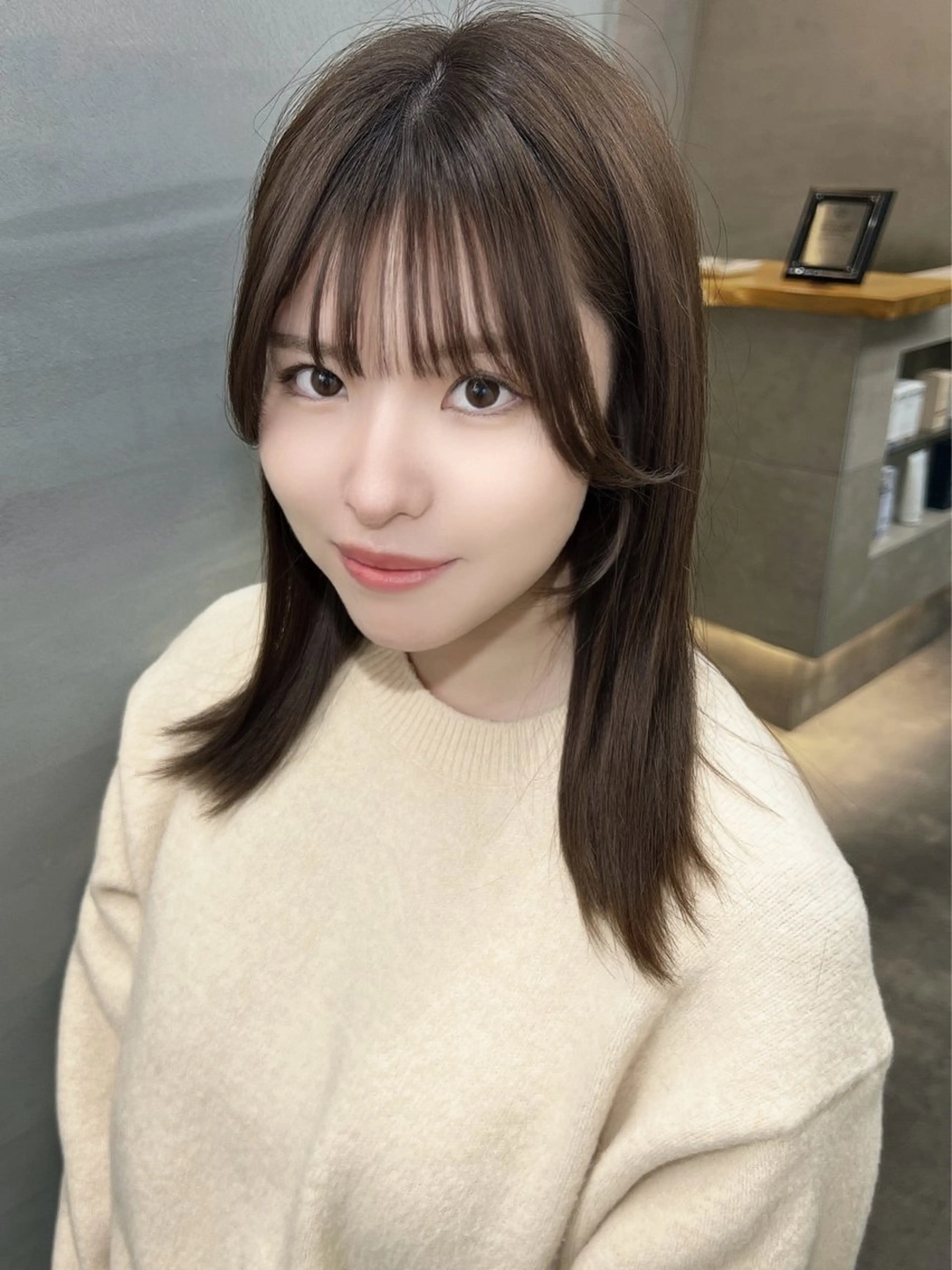 ミディアム カラー ベージュカラー オリーブベージュ カット ヘアカラー トリートメント 艶髪/艶カラー/韓国 髪質改善/縮毛矯正のヘアスタイル