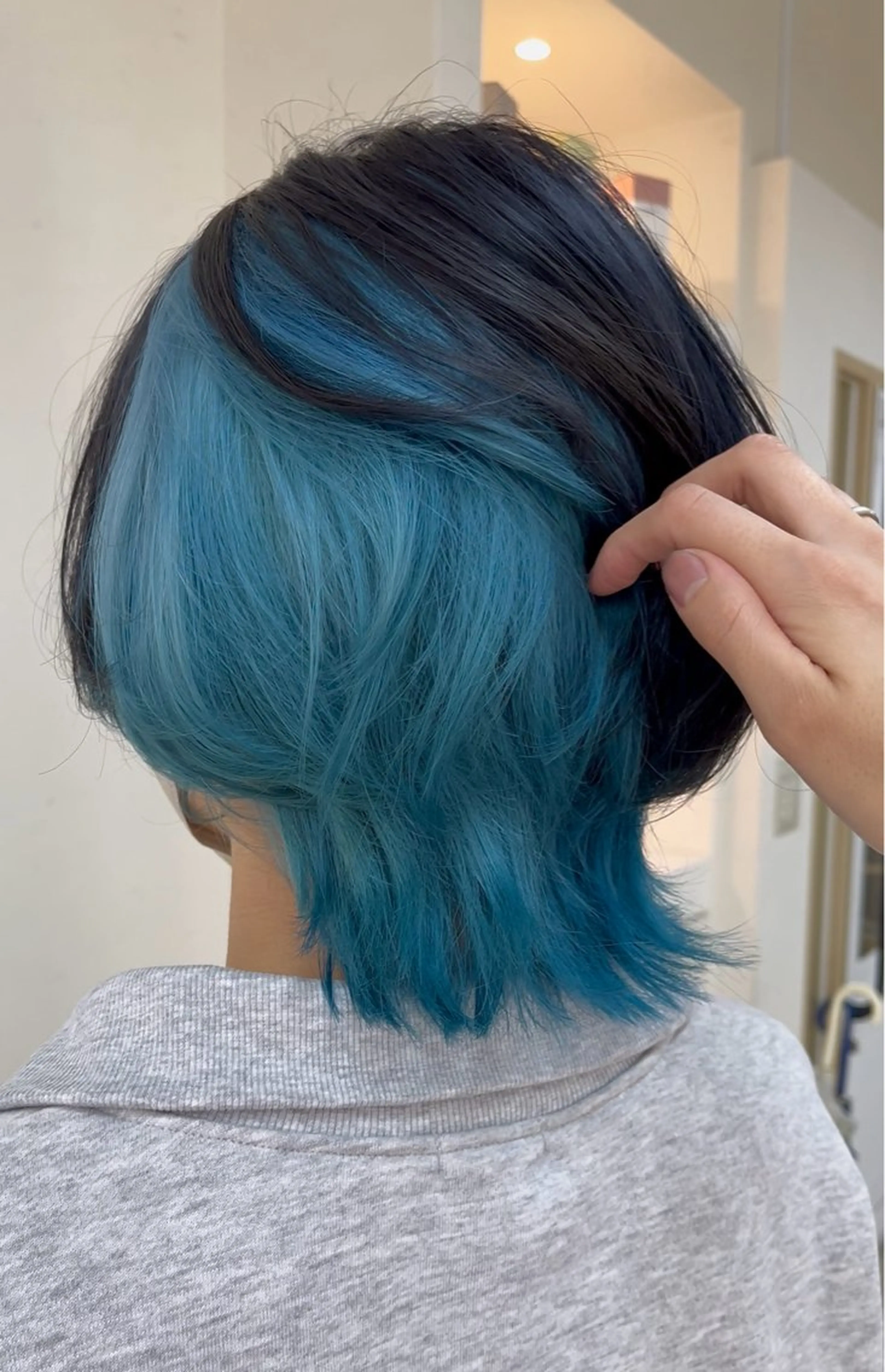 カラー ヘアカラー Lamp 柏 山口 か乃 ブリーチカラーのヘアスタイル