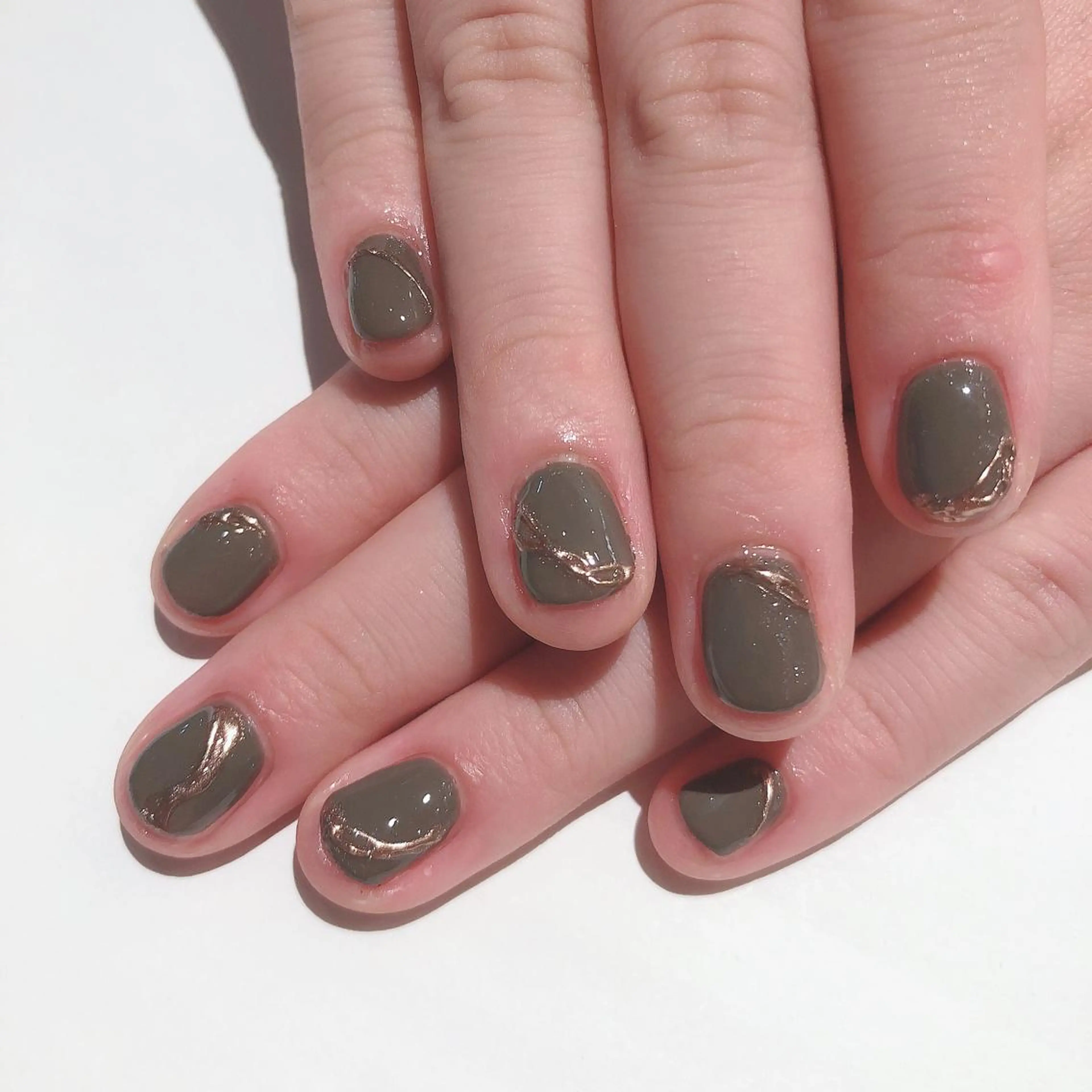 ネイル アートネイル ミラーネイル 桜 成美のエステ・リラクイメージ