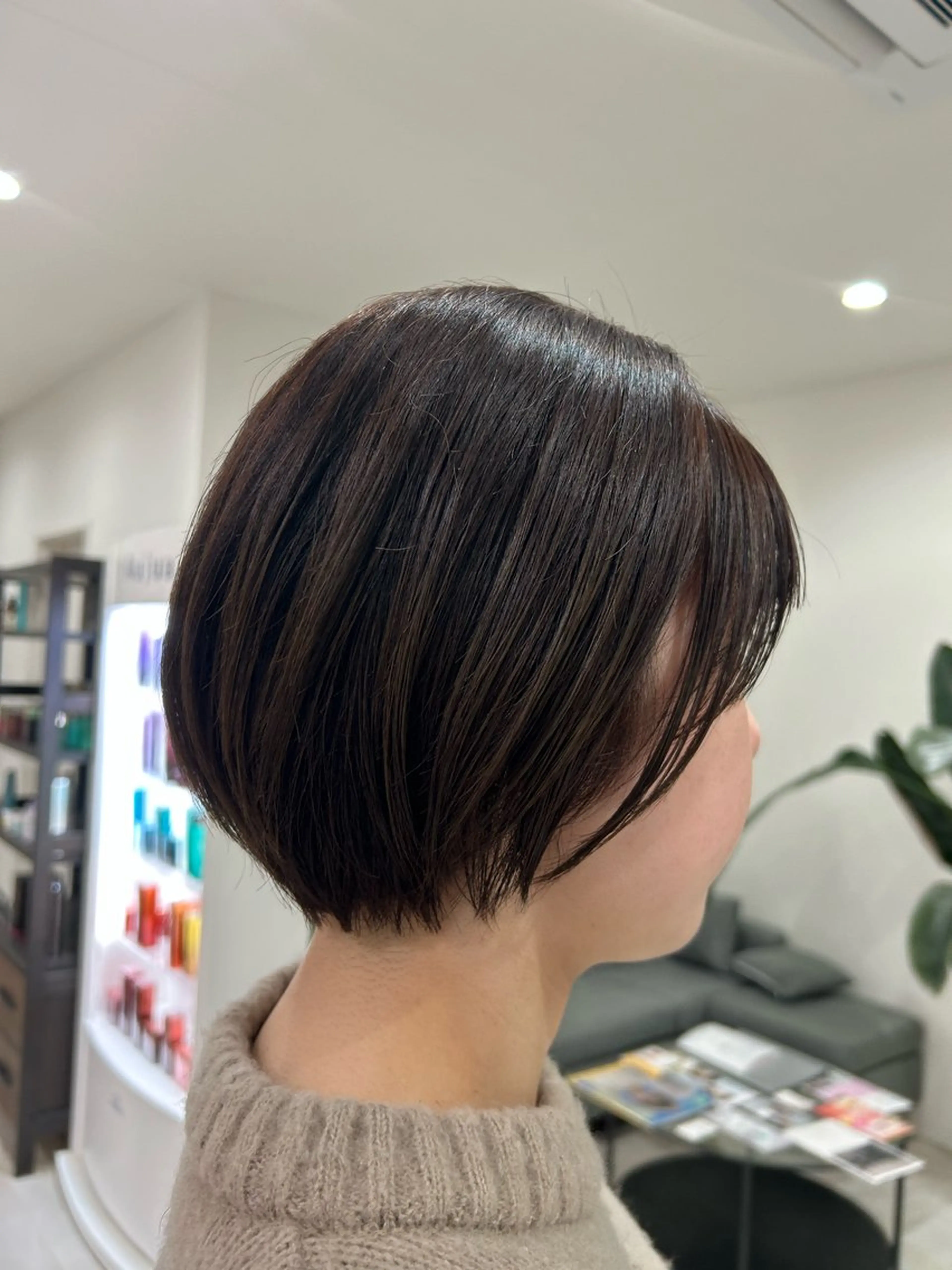 ショート カラー .HARRISS所属・中司 愛理のヘアスタイル