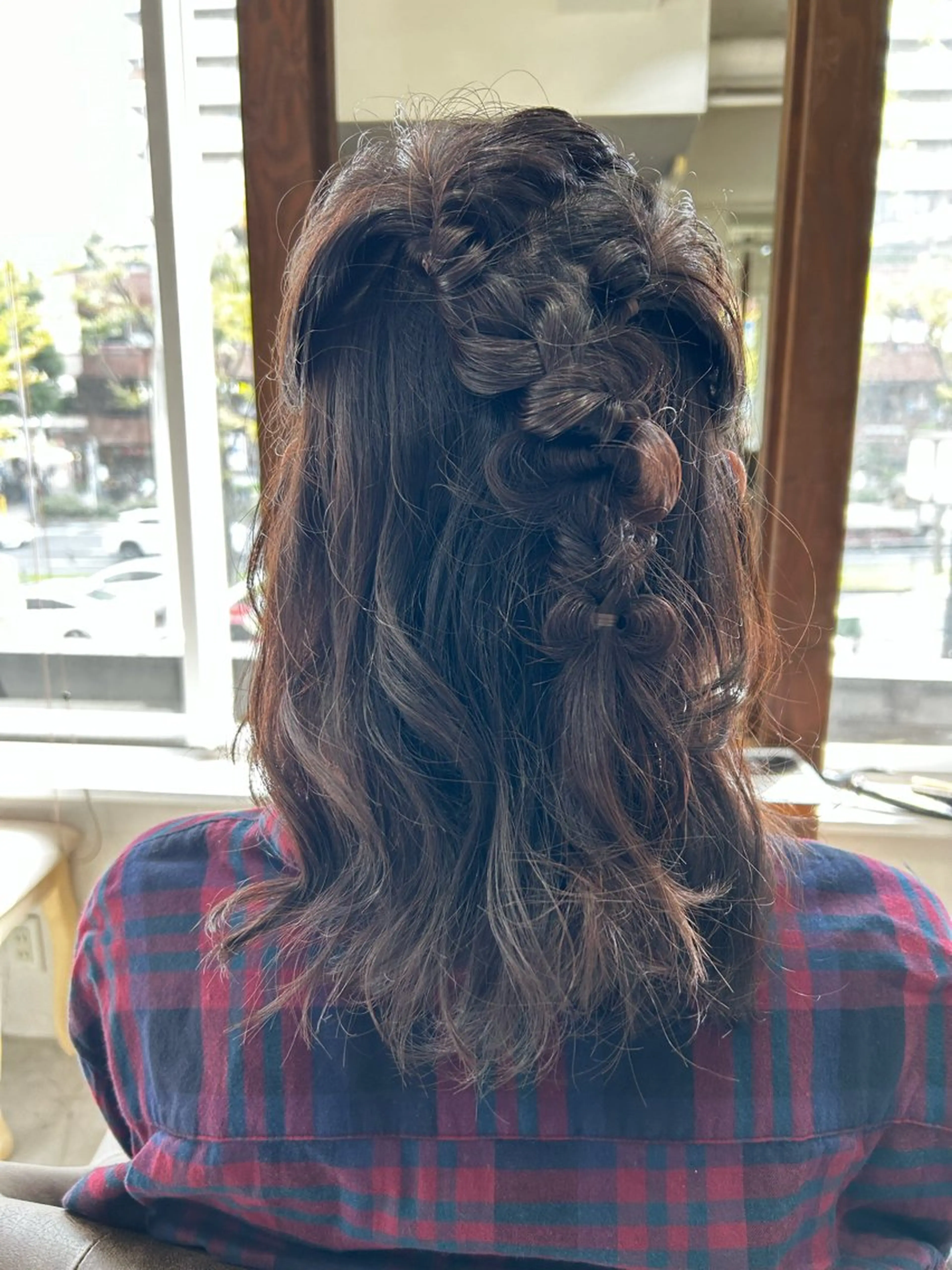 ミディアム ヘアアレンジ 🦄HITOMI 🦄MEMEのマツエク・マツパデザイン