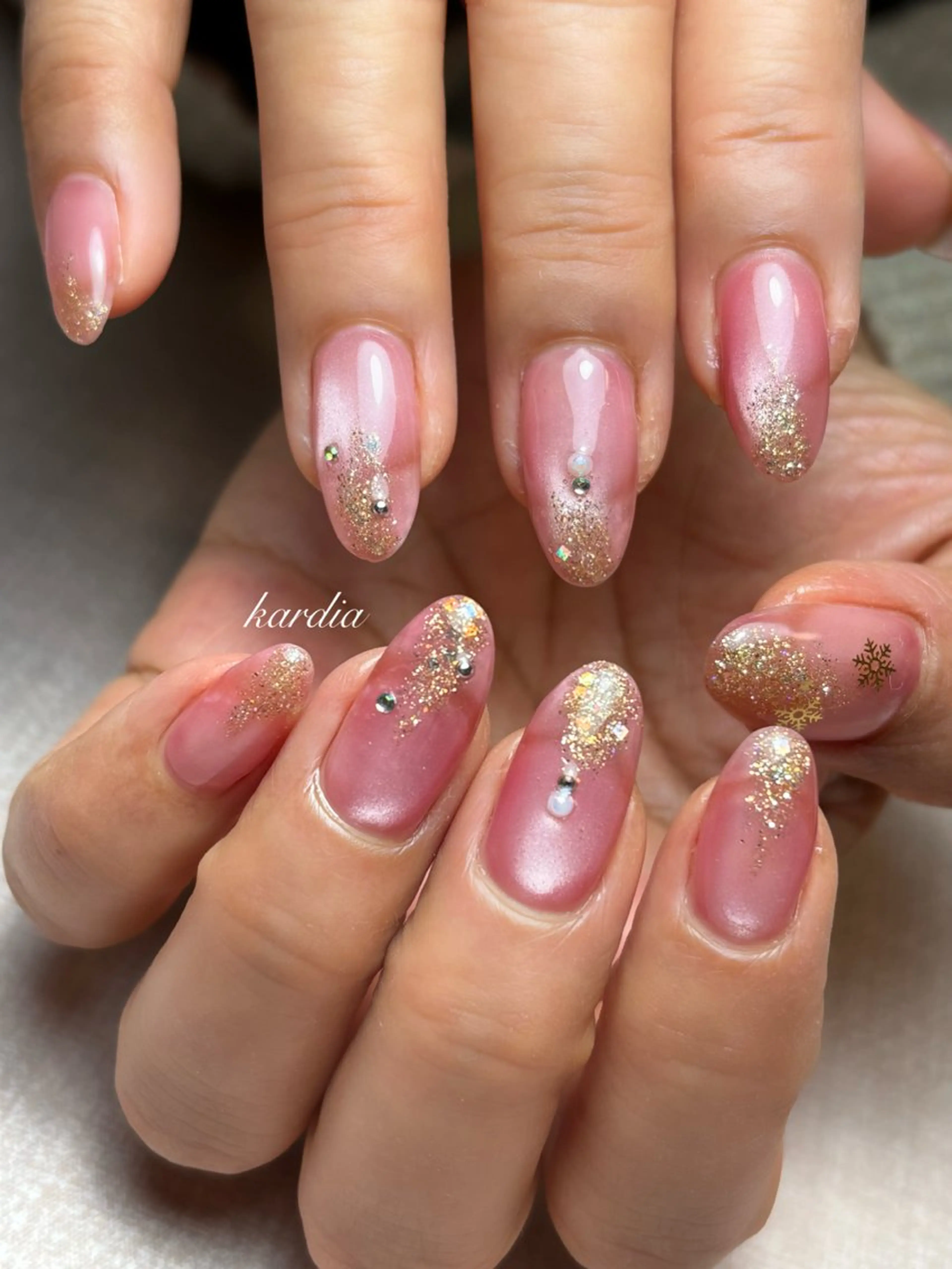 ネイル ハンドネイル καρδιά -ｶﾙﾃﾞｨｱ-のネイルデザイン