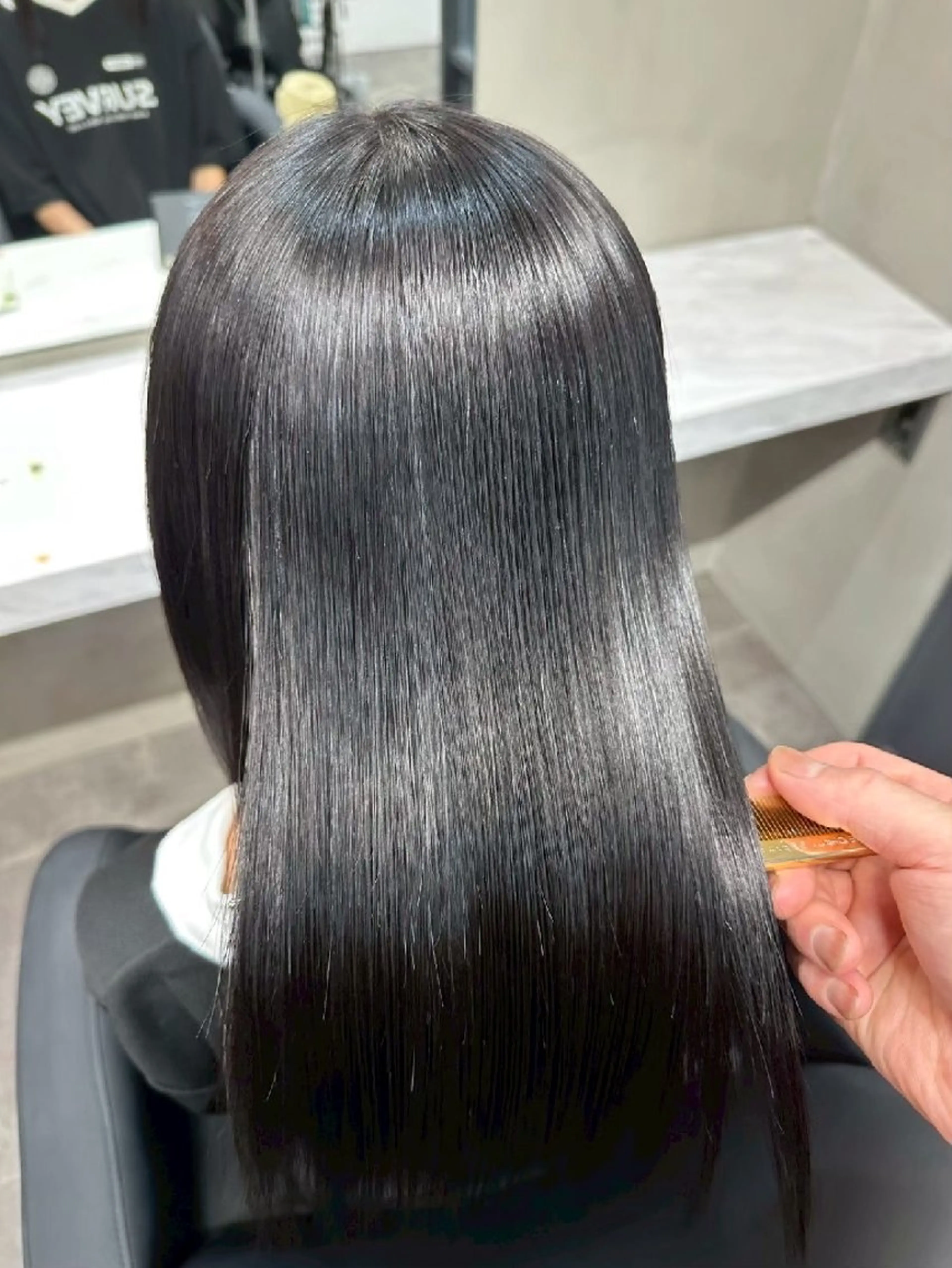 カラー ブリーチ カット トリートメント 高品質な髪質改善 透明感カラー船本のヘアスタイル