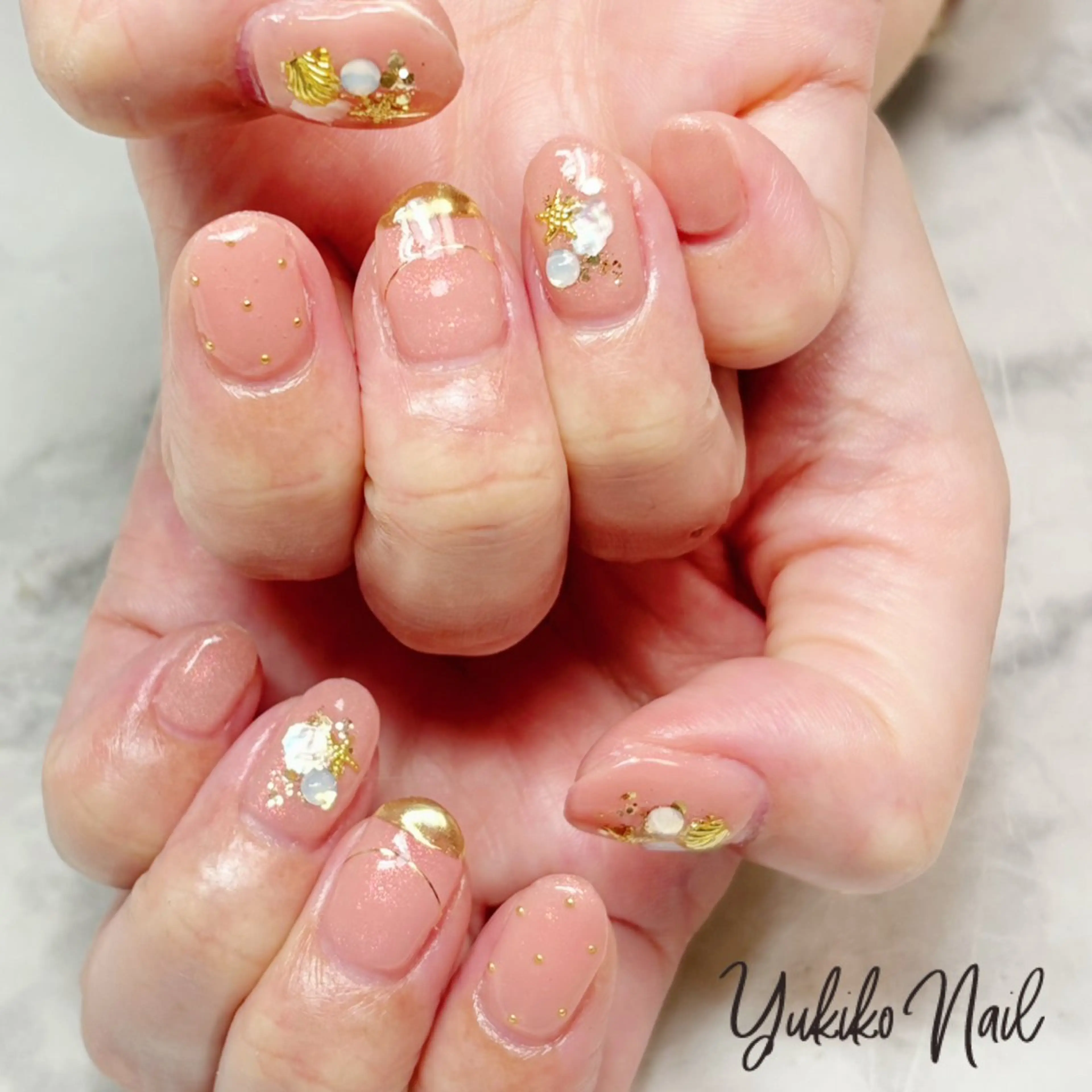ネイル ミラーネイル オフィスネイル 夏ネイル ハンドネイル ユキコ ネイルのネイルデザイン