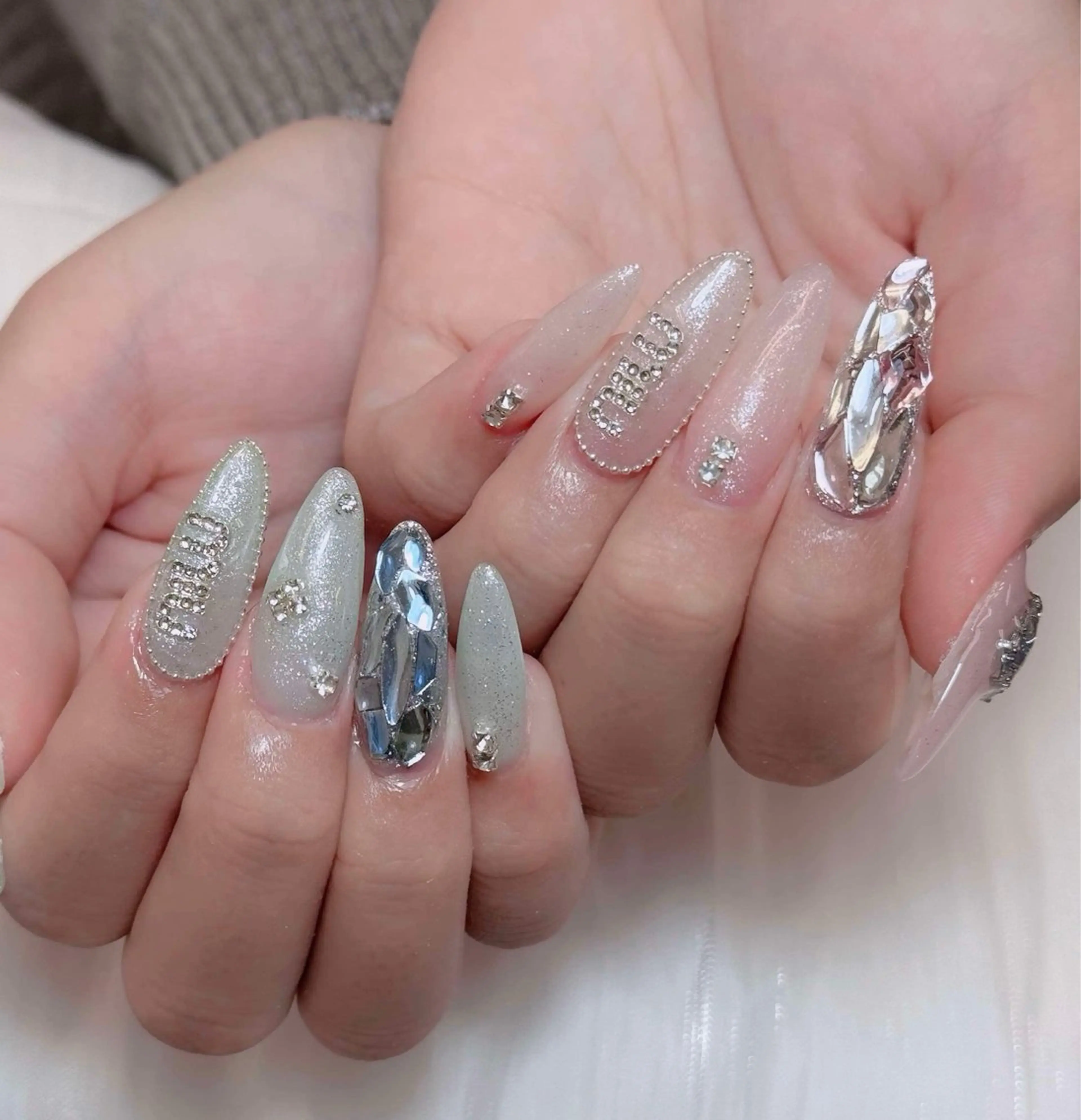 ネイル チークネイル フレンチネイル ジェルネイル ガラスフレンチ 韓国ネイル Anh 歌舞伎町のネイルデザイン