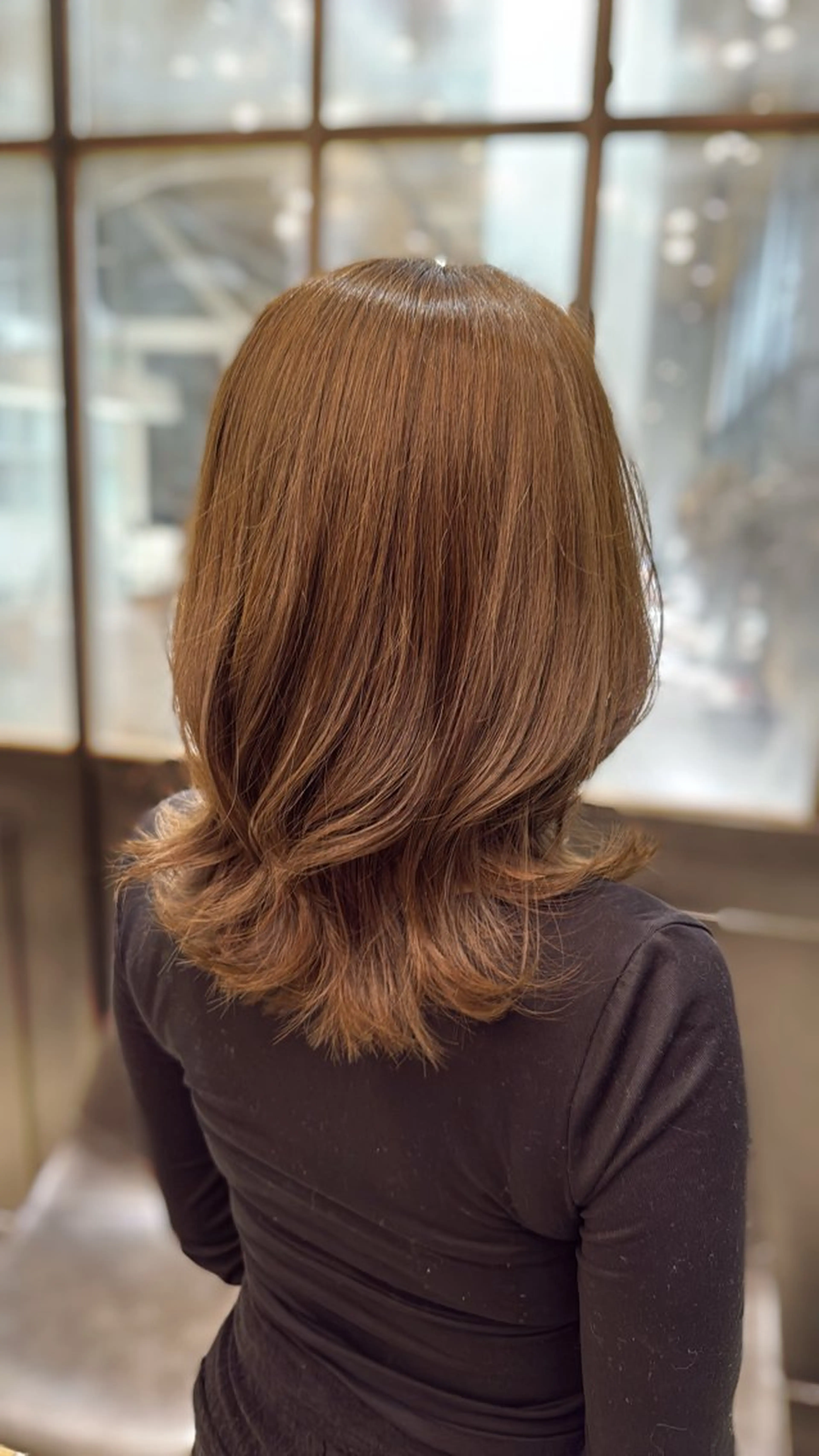 ミディアム カット ヘアカラー レイヤーカット /momocaのヘアスタイル