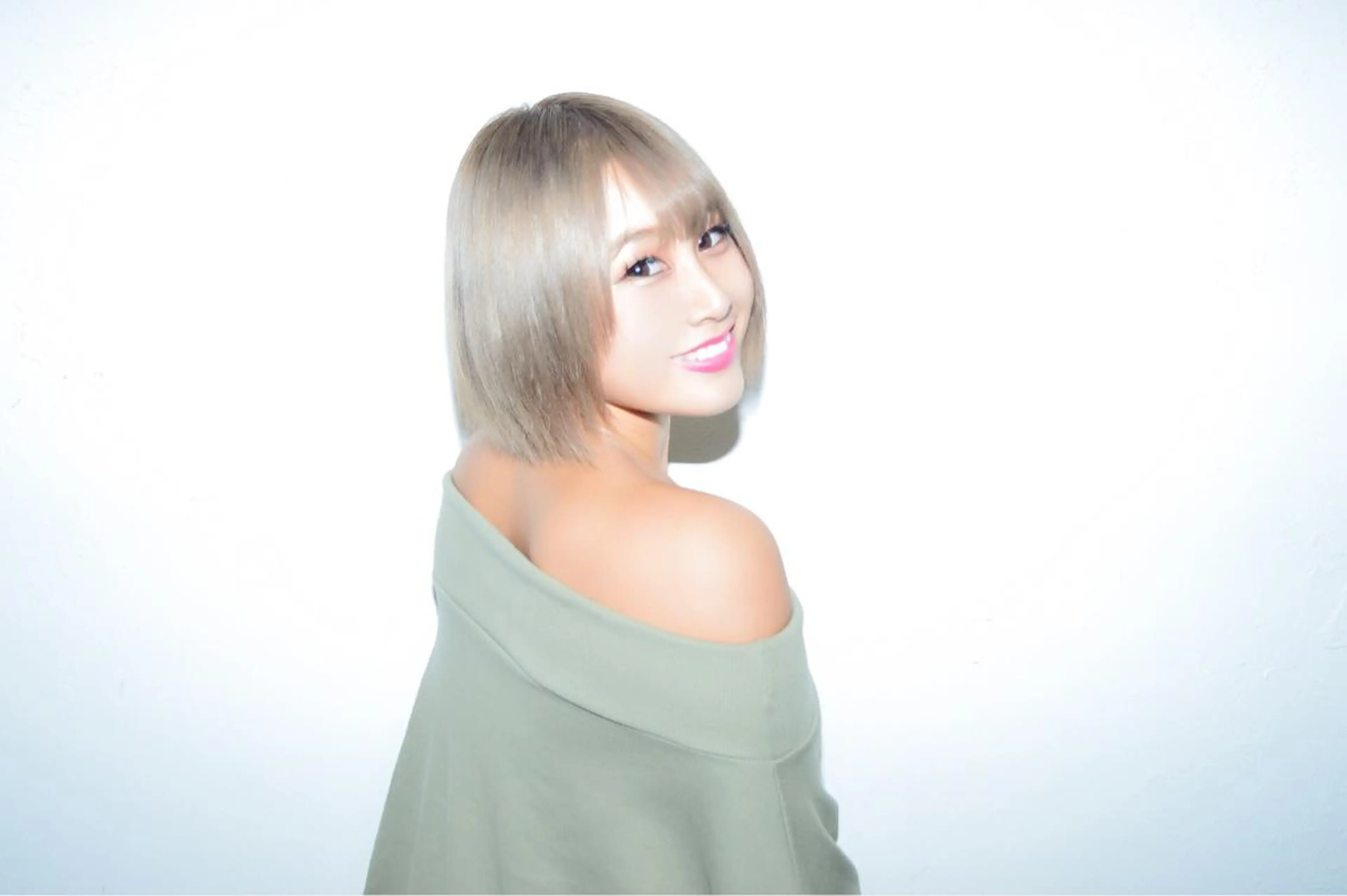 ショート カラー ベージュカラー ヘアカラー トリートメント エクステリピート率 No.1 菊池　悠介のヘアスタイル