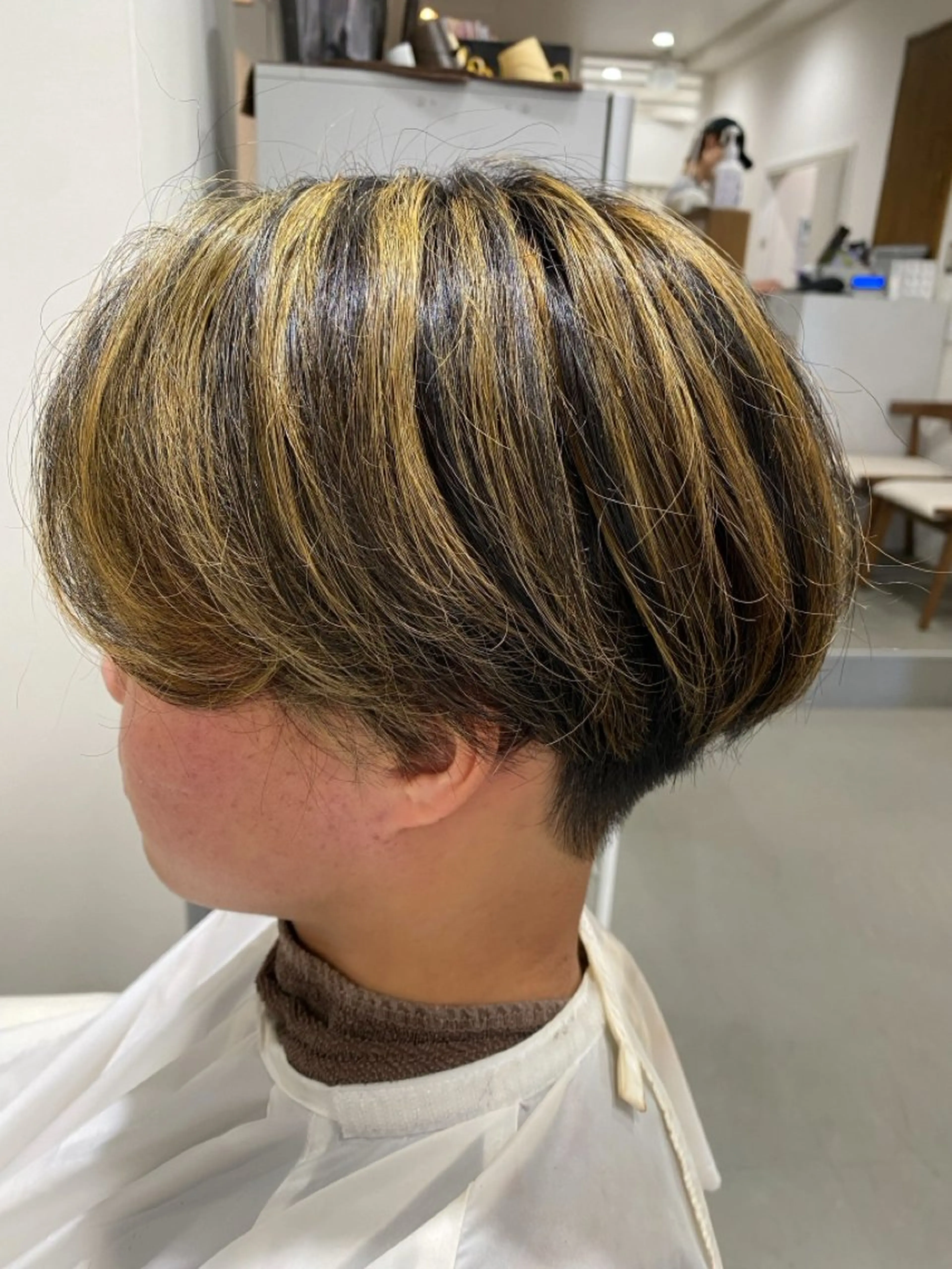 ショート カラー メンズ メンズブリーチ メンズハイライト ブリーチ 抜きっぱなしブロンド ハイライトカラー 🎨 SHIORI🥀のヘアスタイル