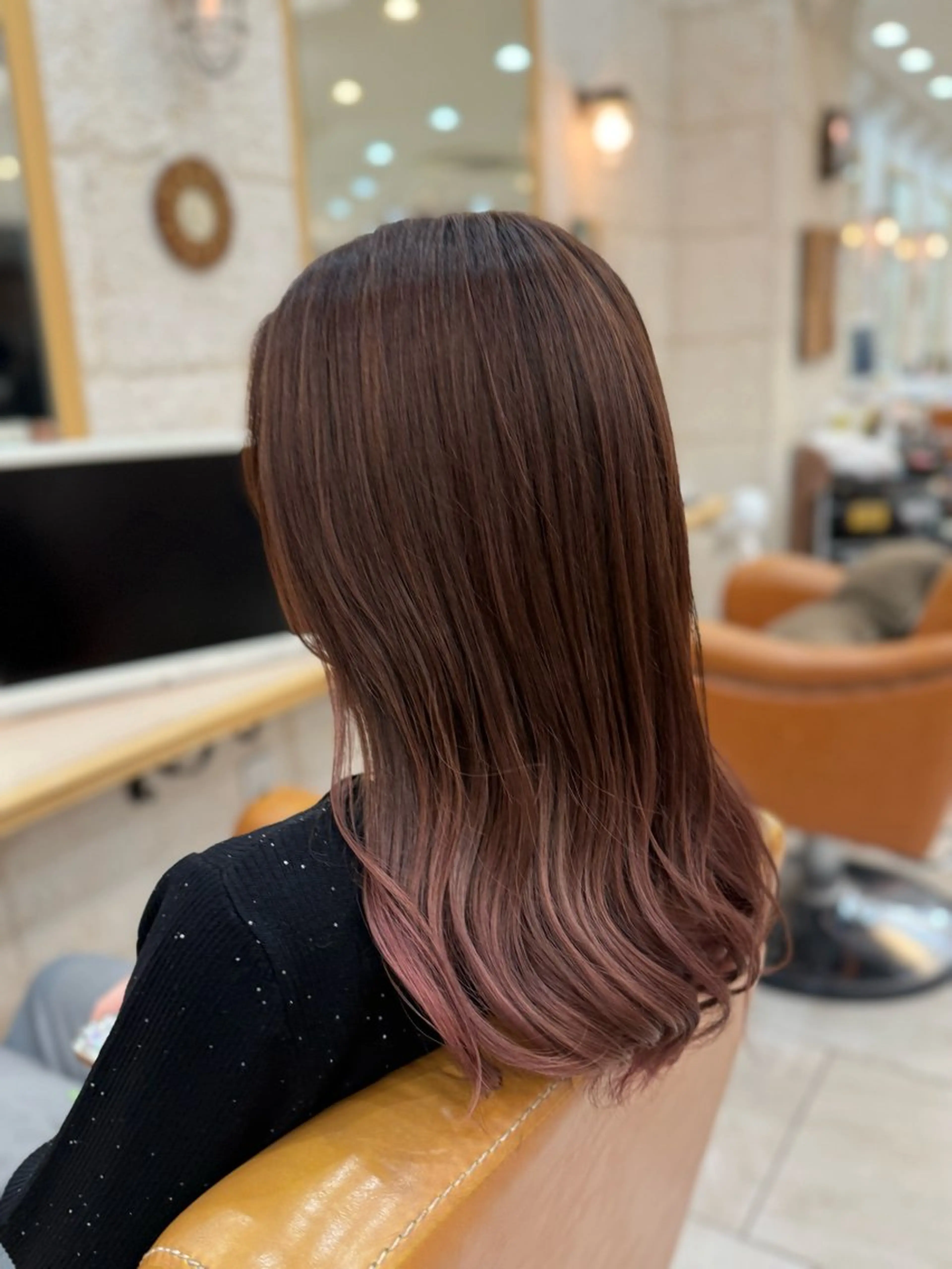 💐レディースミディアム​〜​ロングスタイルカット💐＋うる艶ライトトリートメント💇🏼‍♀️の写真