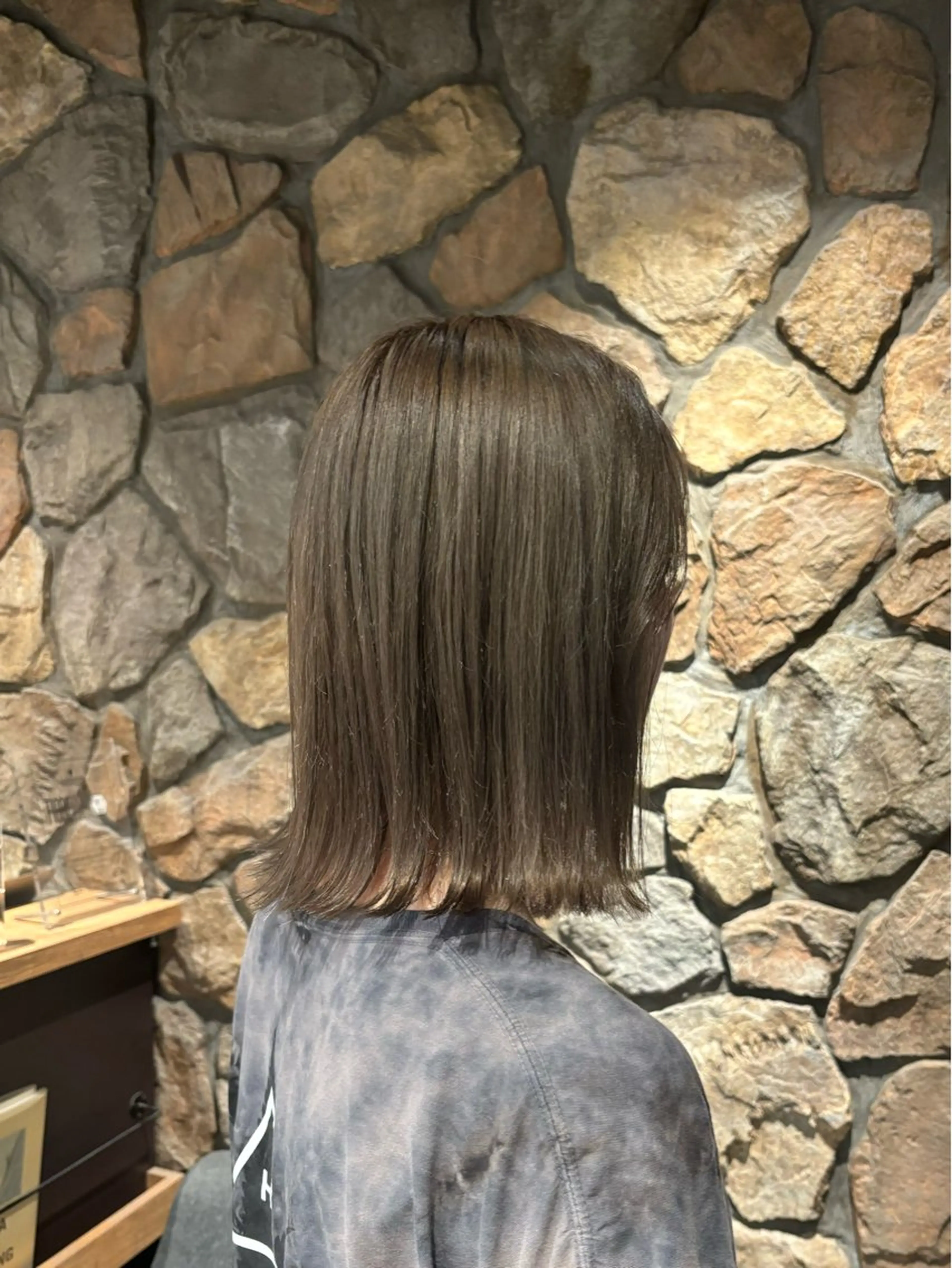 ミディアム ヘアカラー 小玉 唯依のヘアスタイル