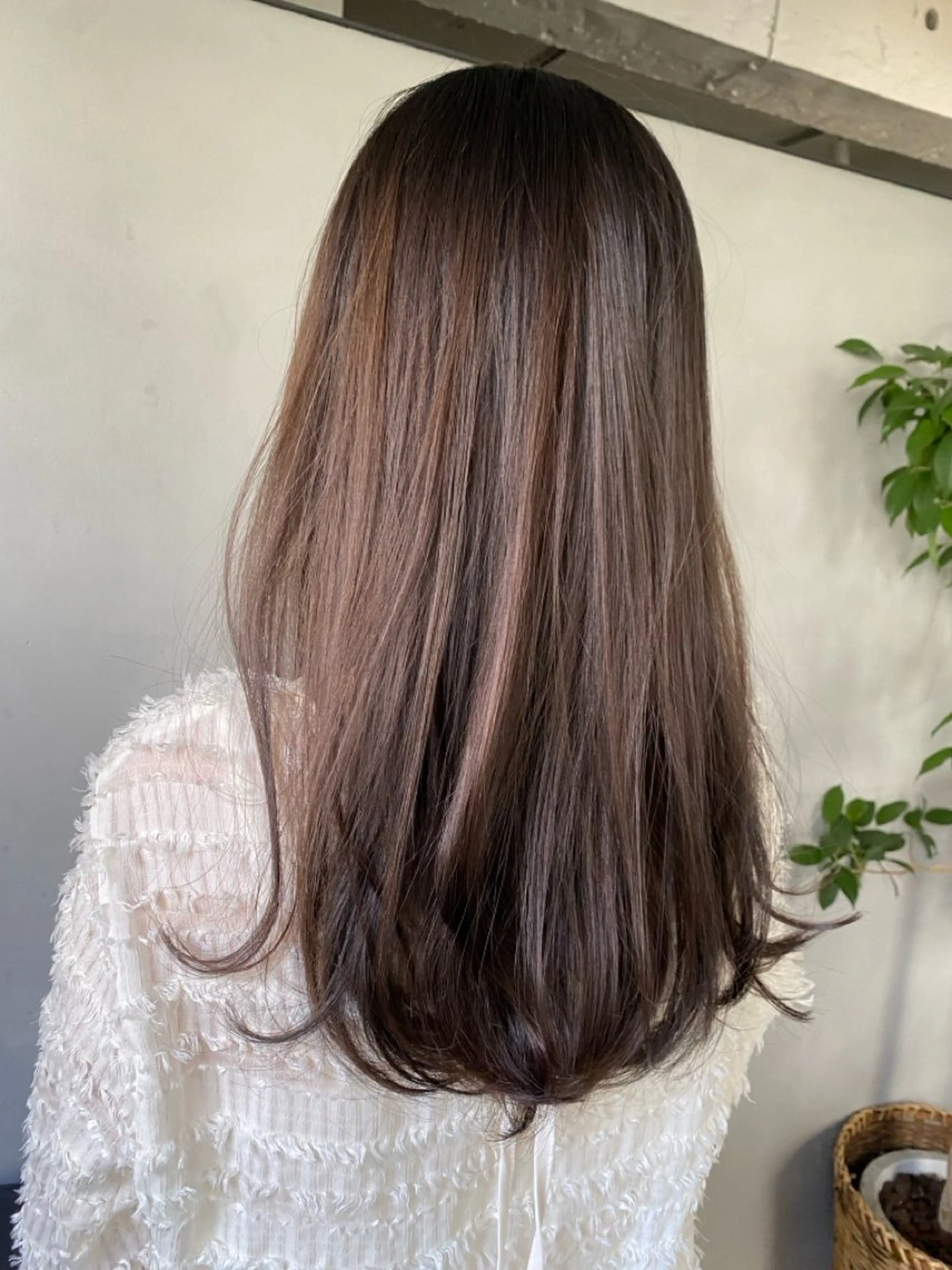 セミロング カラー/レイヤー /カット泉谷七登のヘアスタイル