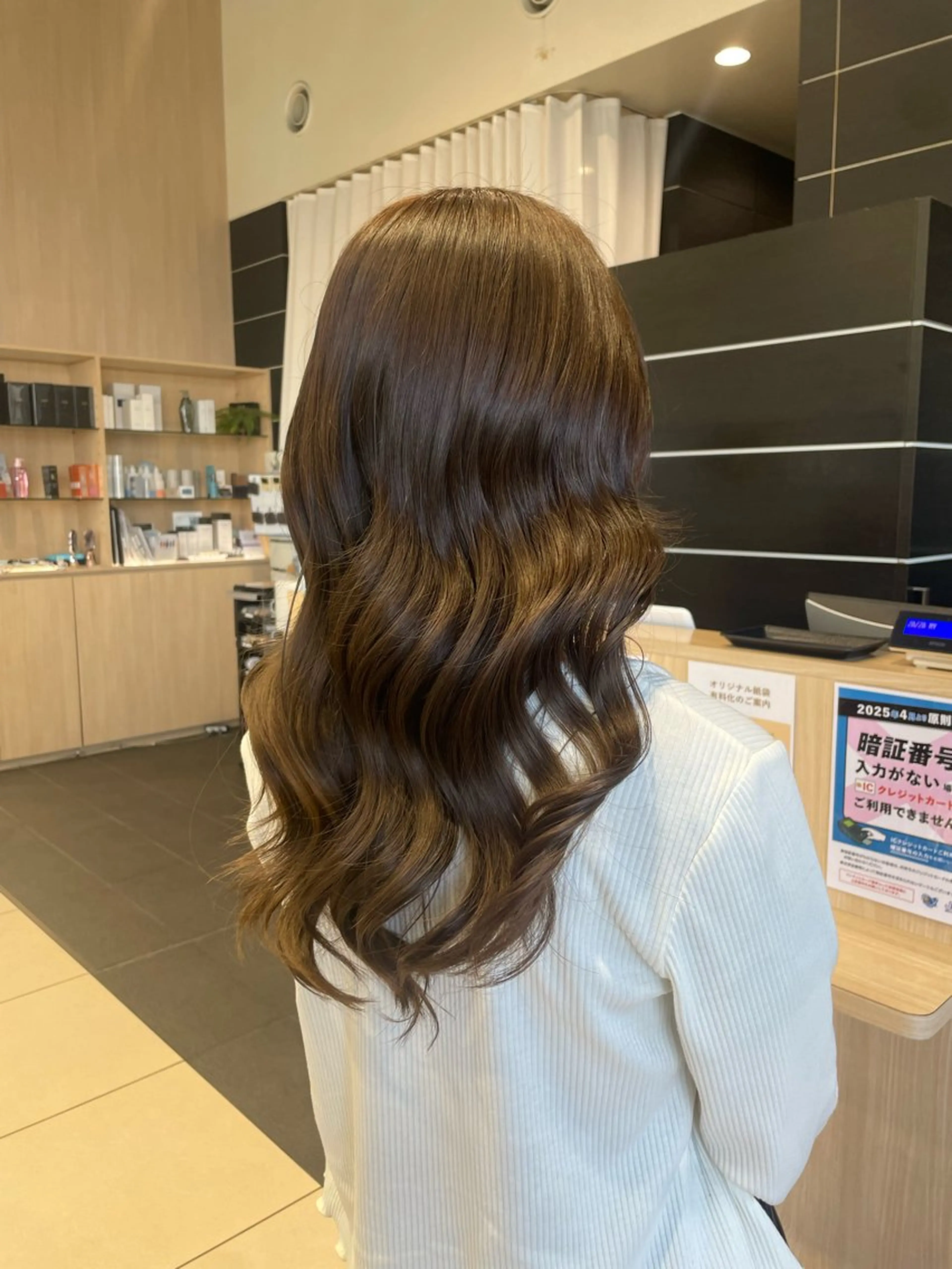 ロング 小池 夏生のヘアスタイル