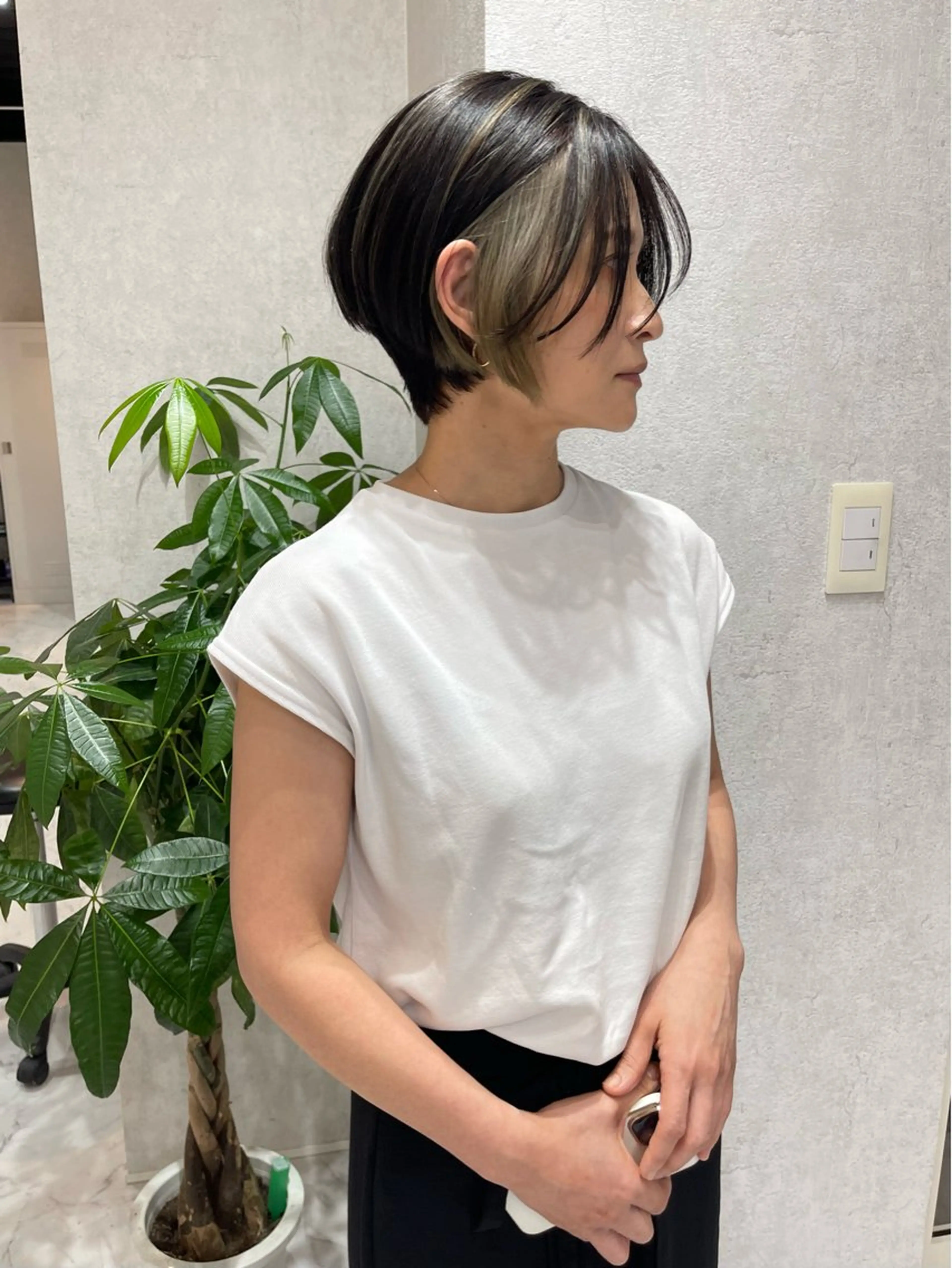 ショート カラー ヘアアレンジ バレイヤージュ デザインカラー ハイライトカラー 外国人風カラー ハイライト アンドウ ユウ/ レイヤーカット/韓国のヘアスタイル