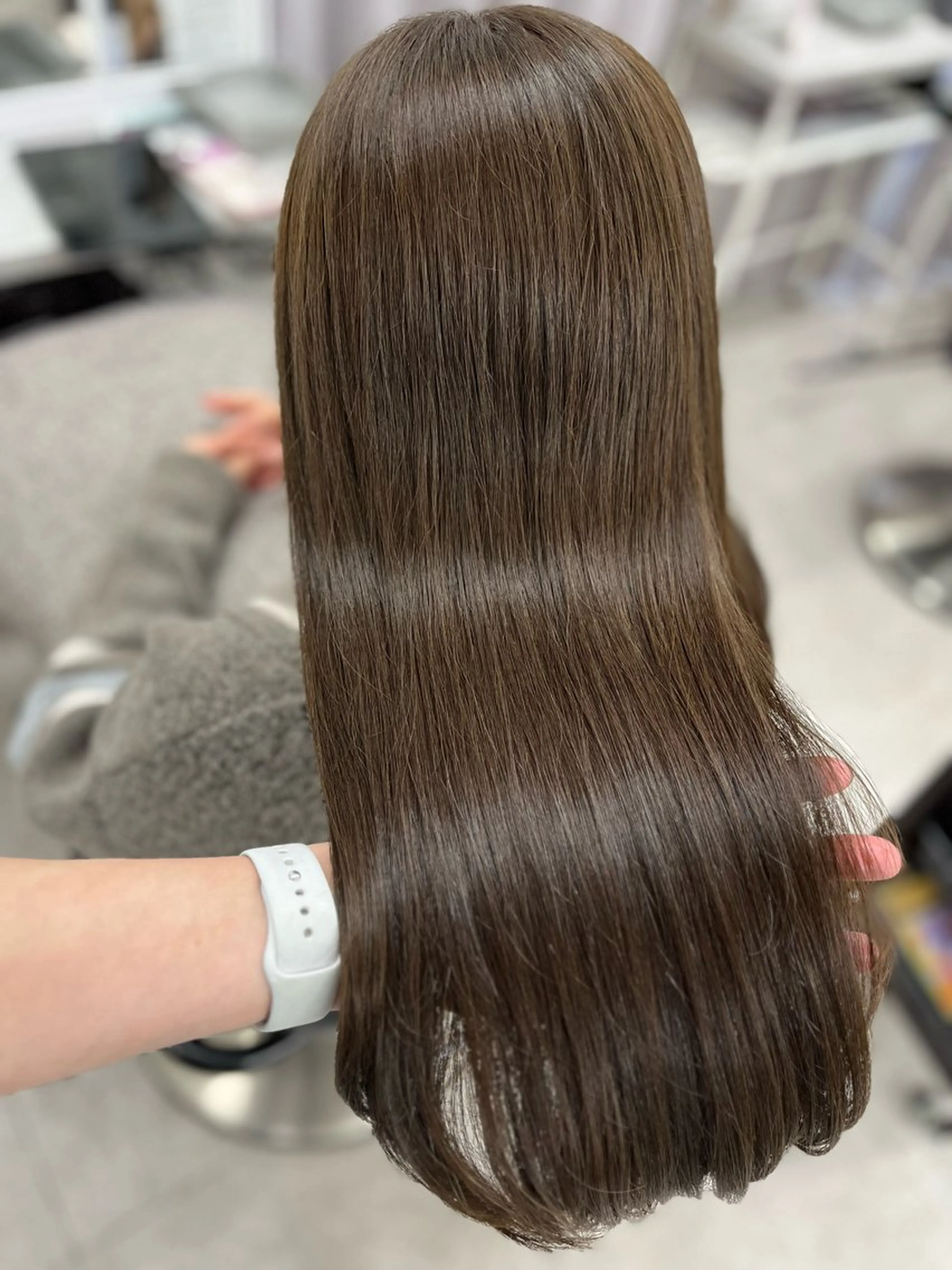 ロング カラー ベージュカラー オリーブベージュ ヘアカラー 🫧ぷる艶カラー🫧 Yuubi🦩のヘアスタイル