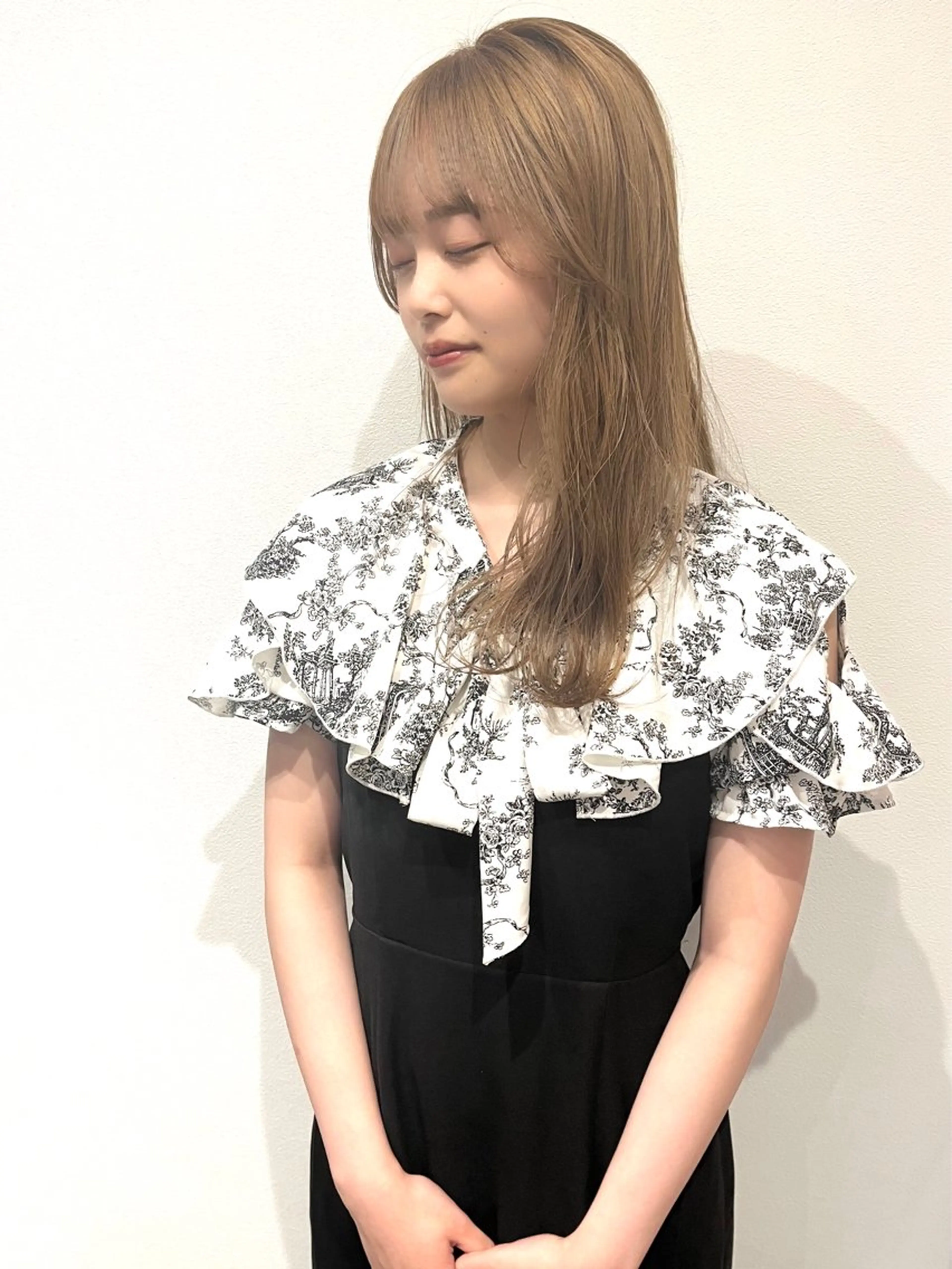 ロング カット ヘアカラー トリートメント MYRTLE TSUNODAのヘアスタイル