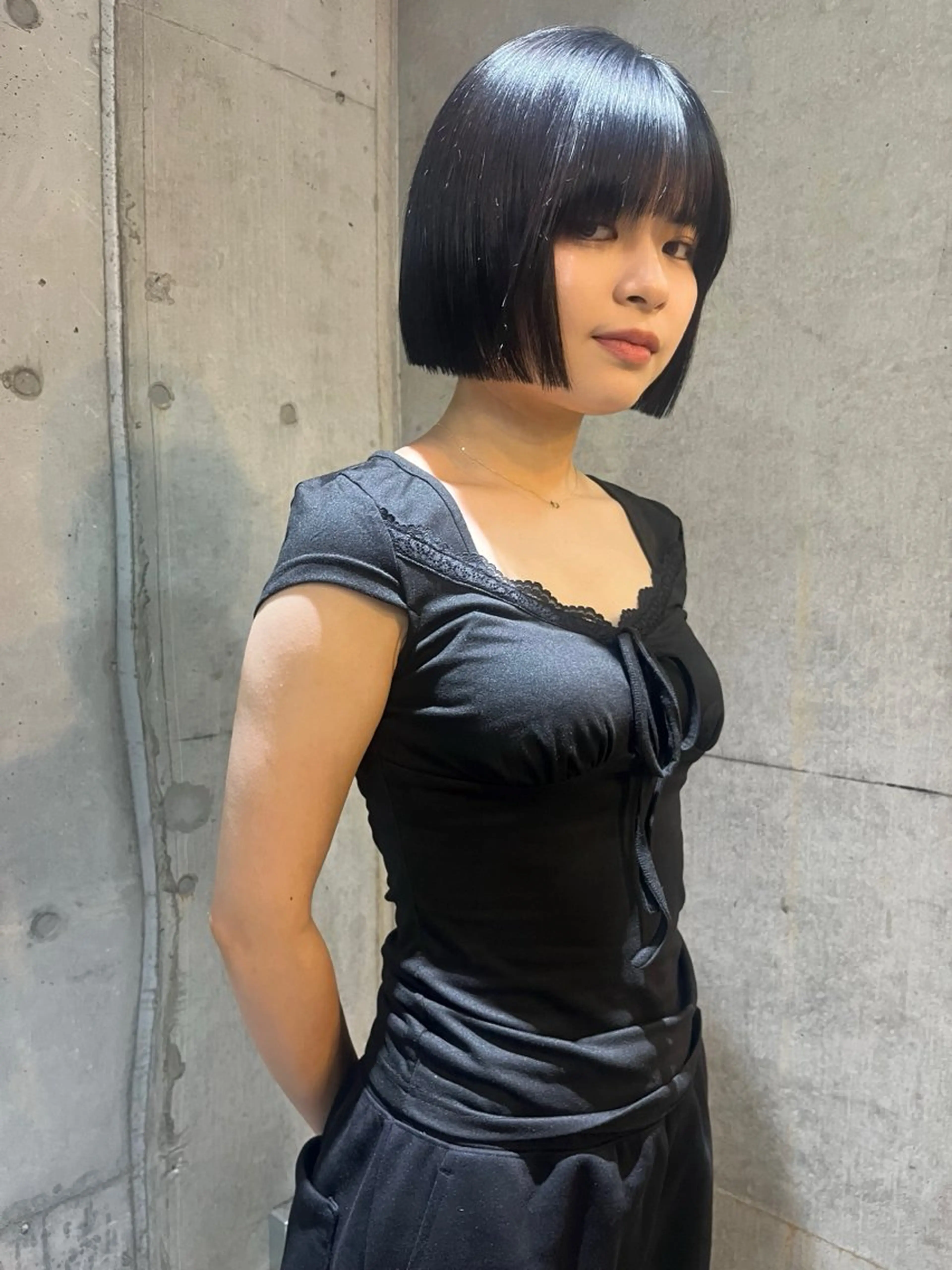 ミディアム カラー カット ヘアカラー トリートメント ハイトーン/顔まわり レイヤー/YUKAのヘアスタイル