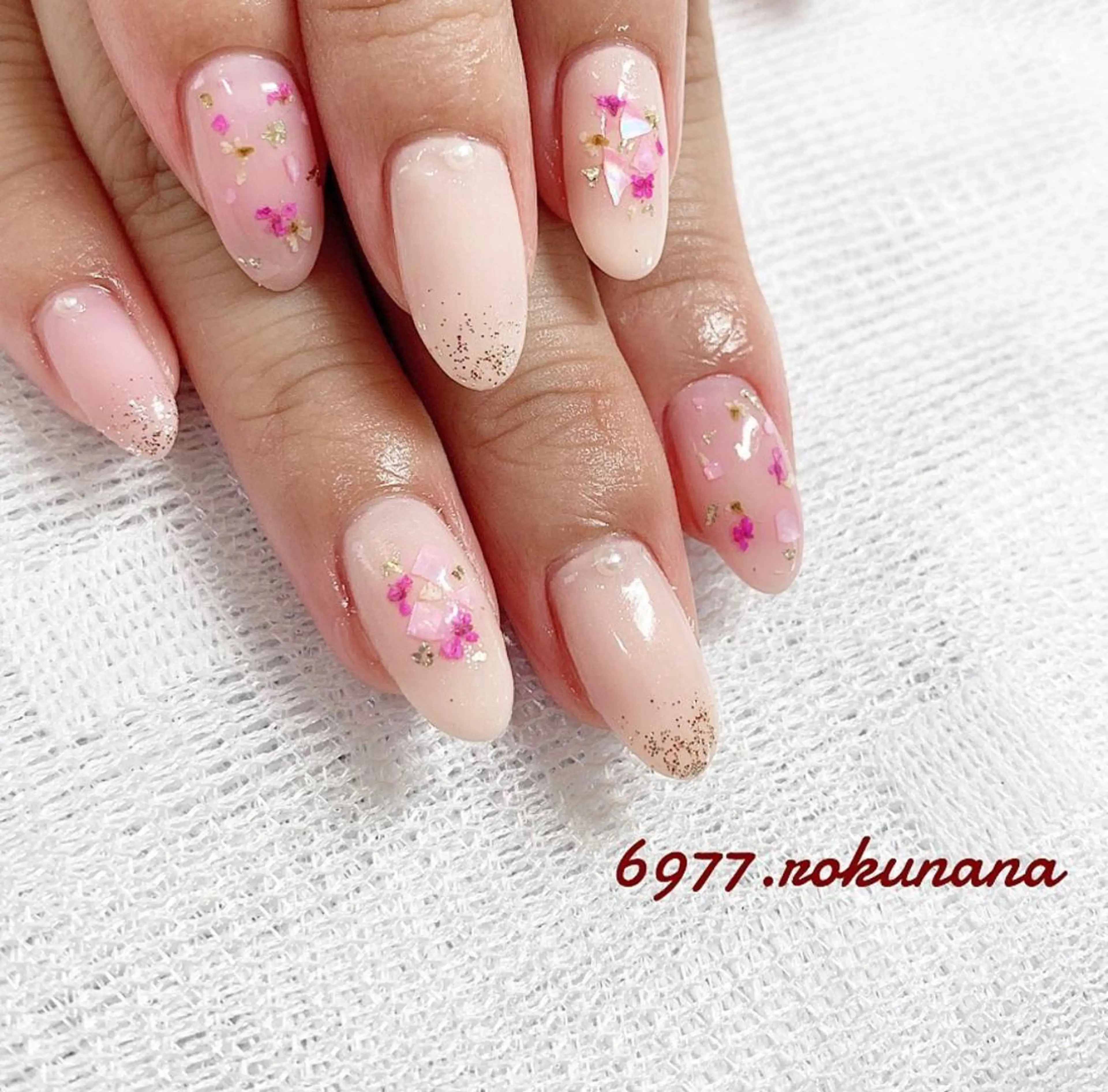 ネイル rokunana 佐野のネイルデザイン