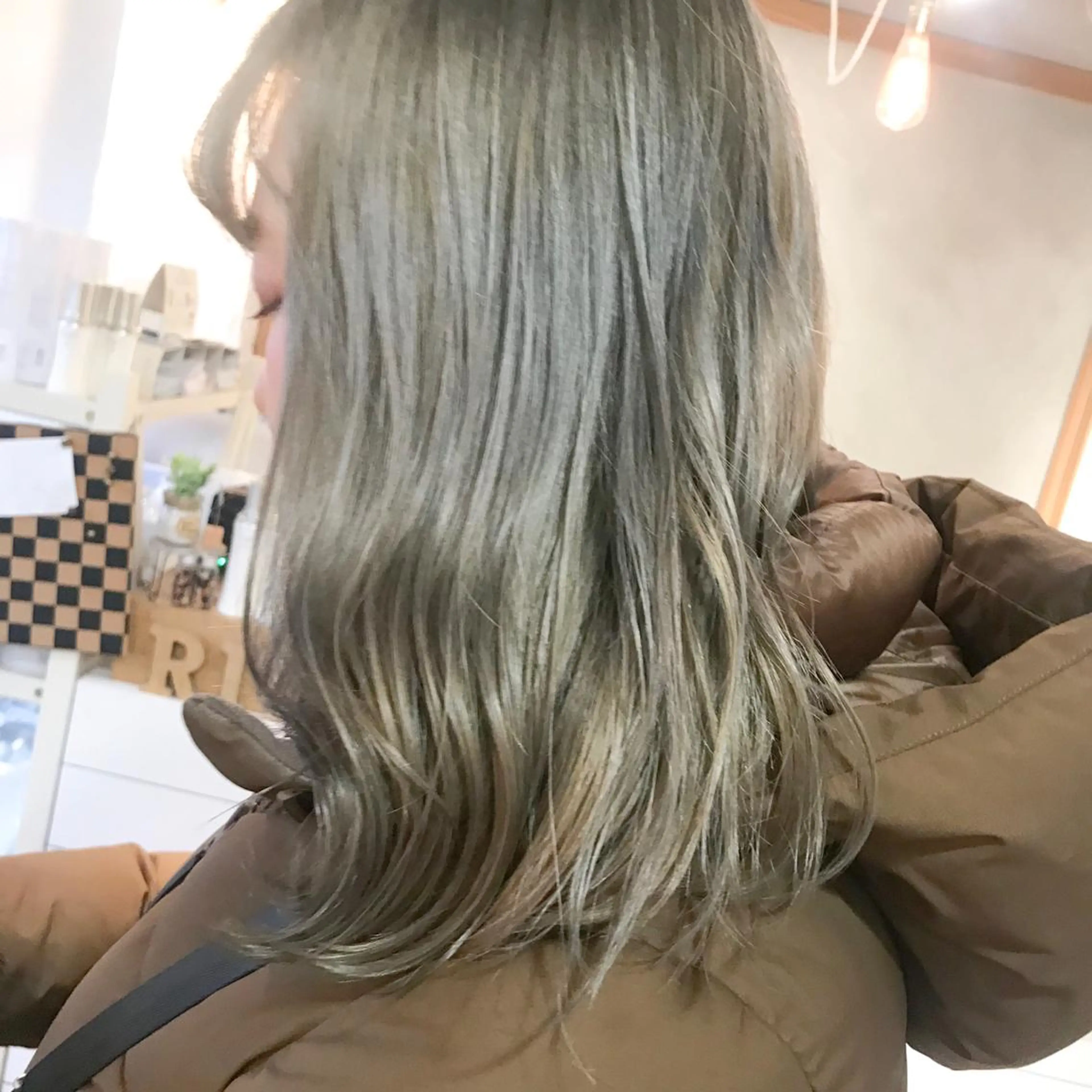 ミディアム カラー Joule銀座 石山あやのヘアスタイル