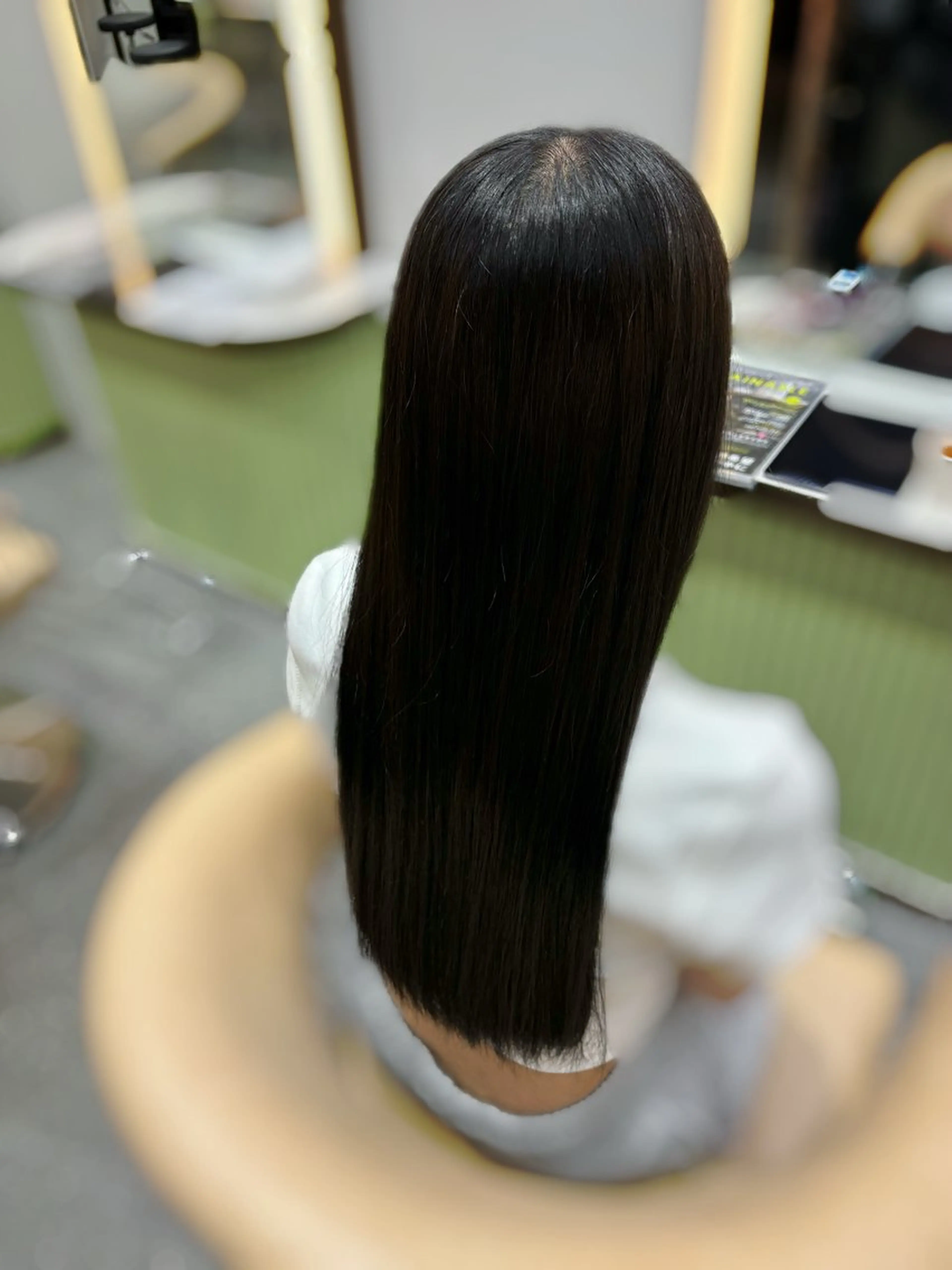 🎀毛先整えたい方（3センチ以上）➕顔まわり似合わせカット➕髪の内部補修トリートメント🎀の写真