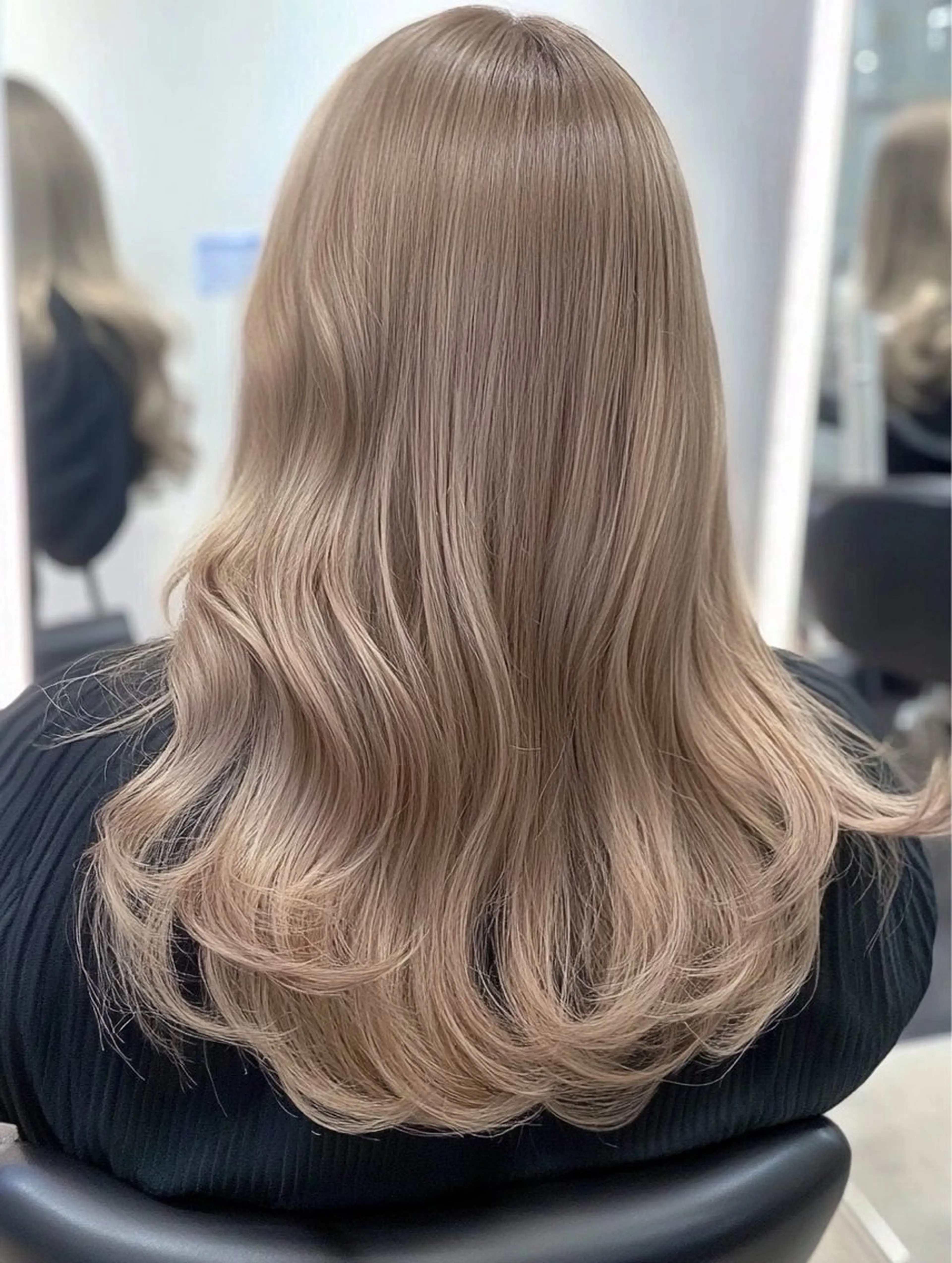 ロング ヘアカラー 韓国ヘア/ブリーチ無 しWカラー/オリーブのヘアスタイル