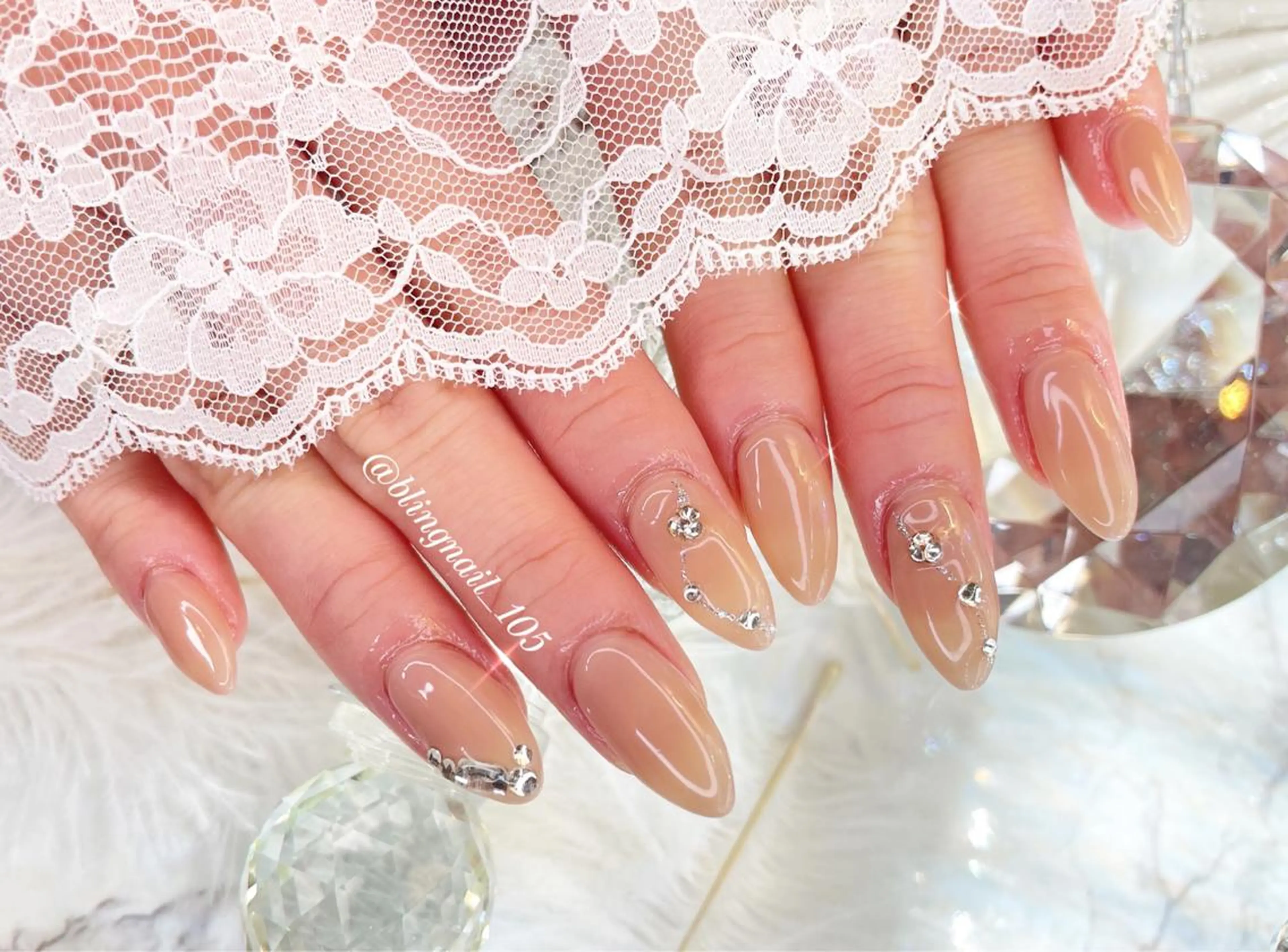 ネイル 23時まで❤︎韓国、 ワンホンネイルのネイルデザイン