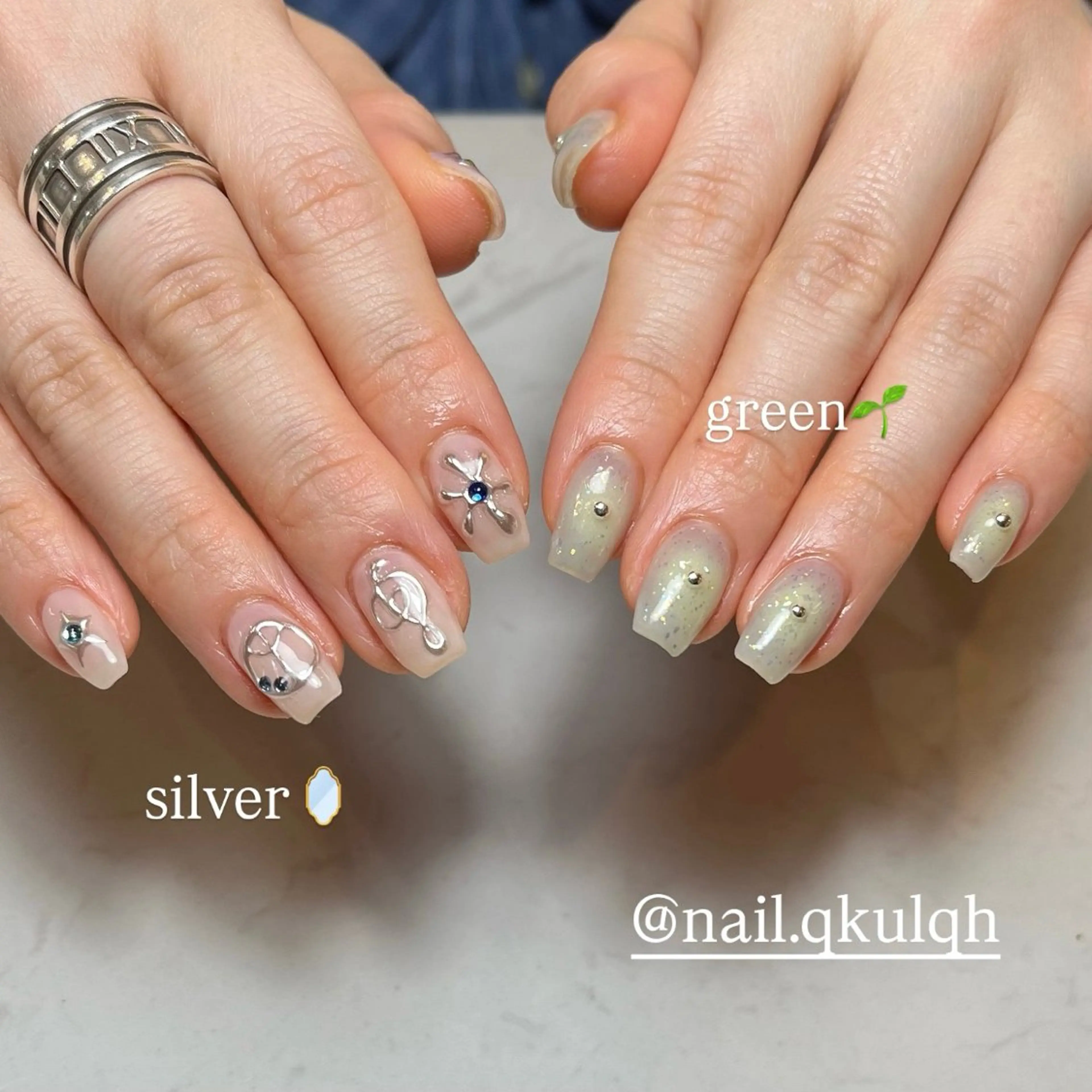 ネイル ミラーネイル シルバー 0203ムニムサン 💙Harukaのネイルデザイン