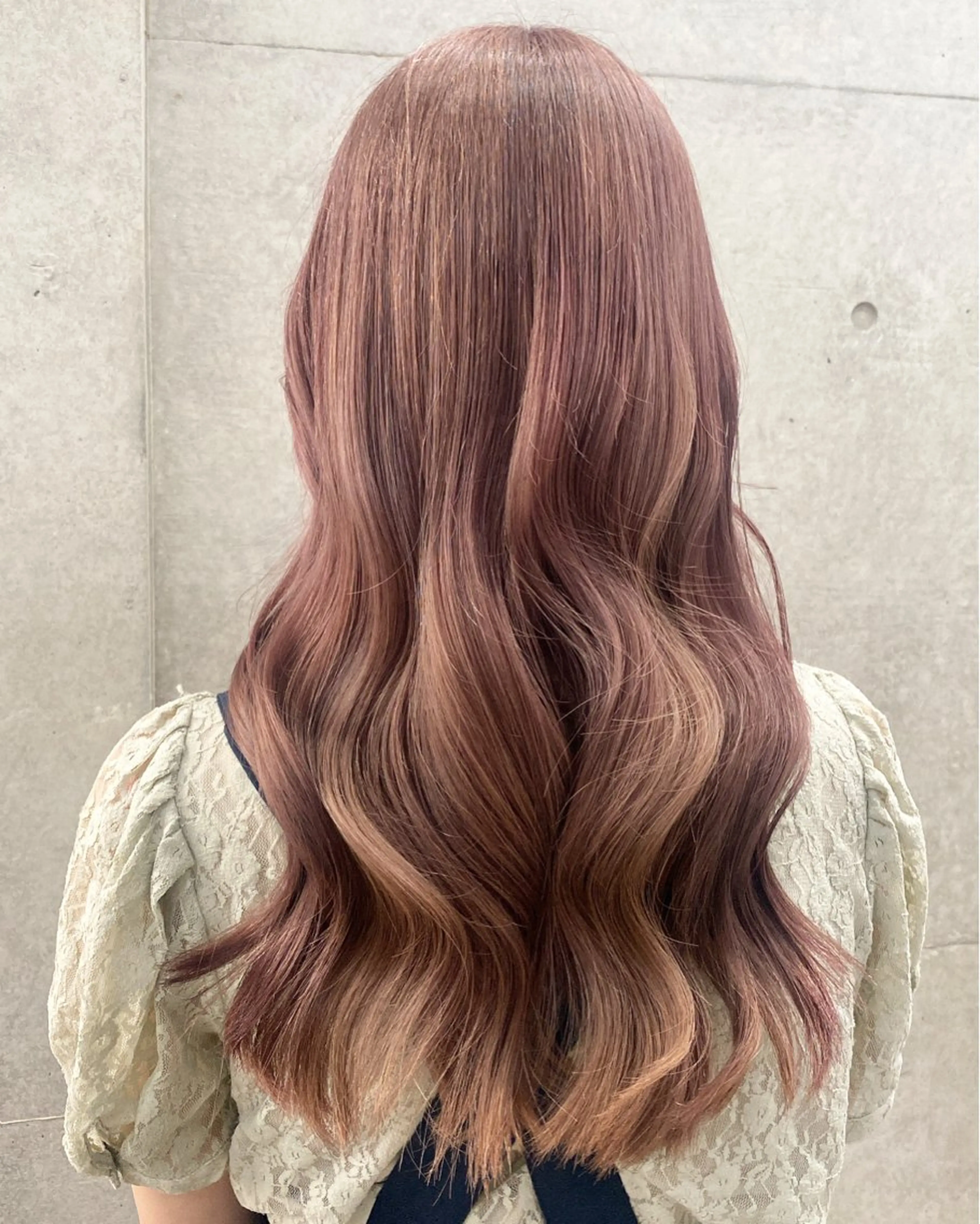 ロング カラー nok所属・レイヤー/ベージュ/ どますず🌺のヘアスタイル