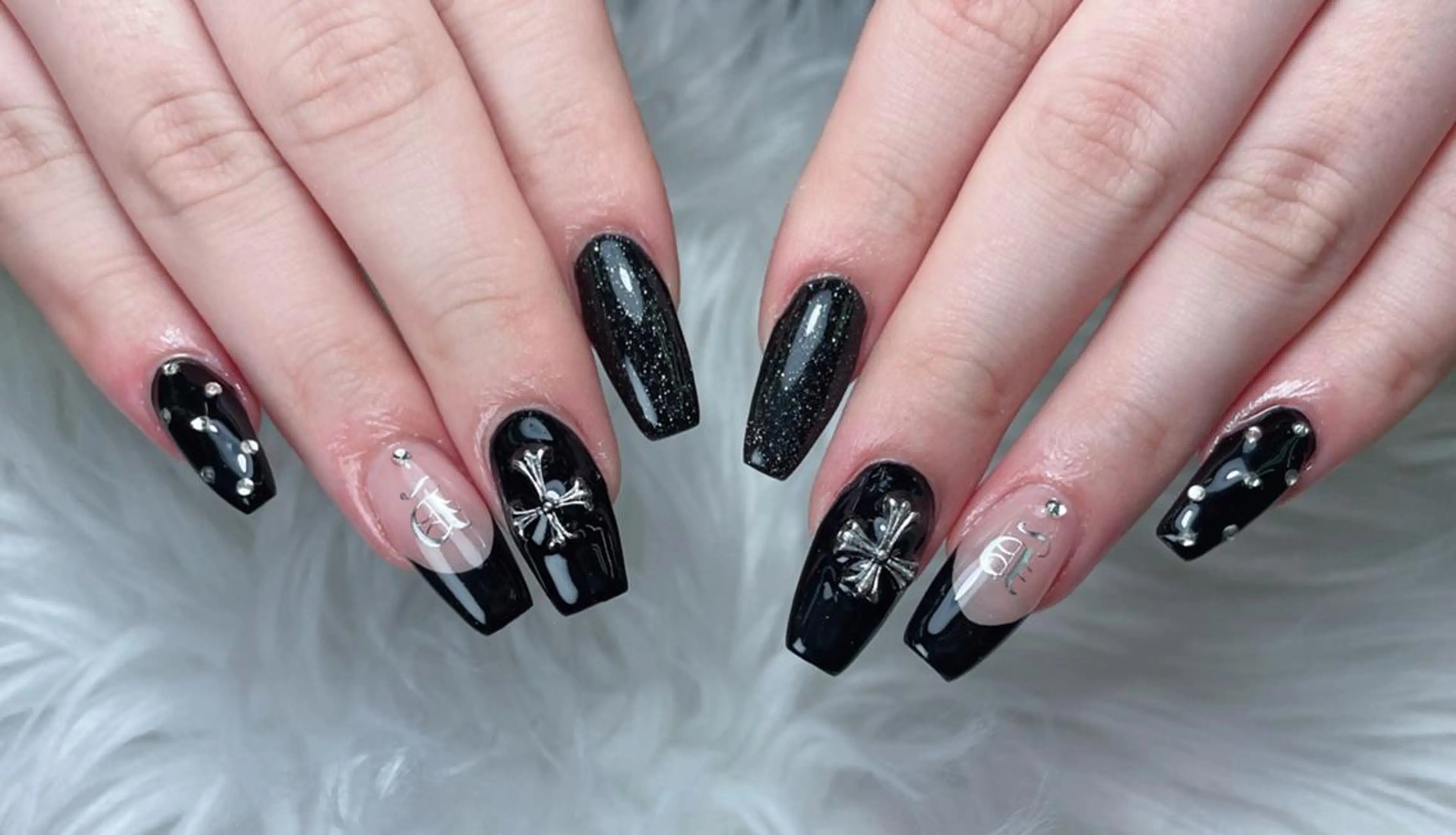 ネイル U nail 🩷 高田馬場店のネイルデザイン