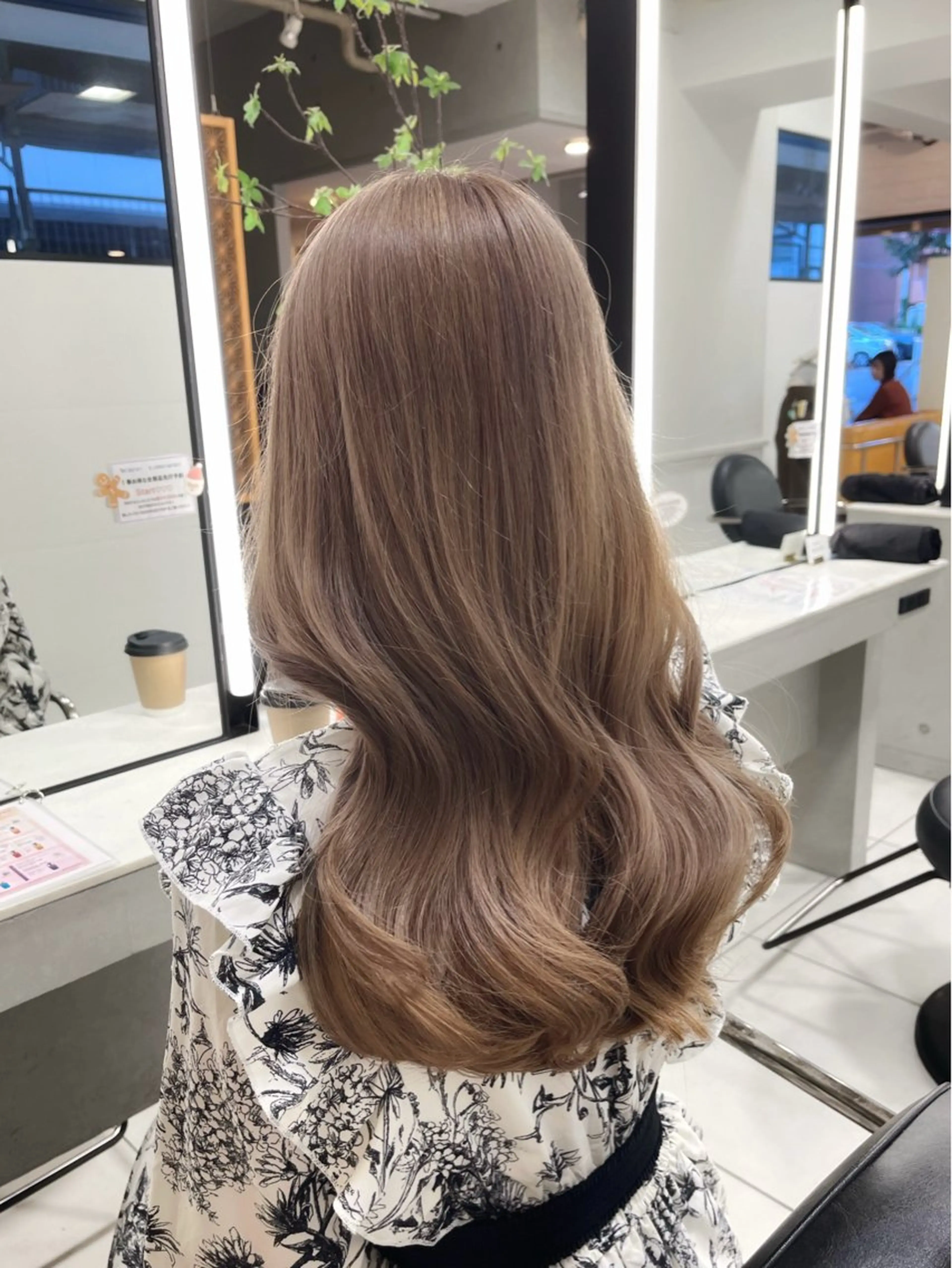 ロング キッズ ヘアカラー トリートメント 🎀透明感カラー🎀 稲垣至恩🎀のヘアスタイル