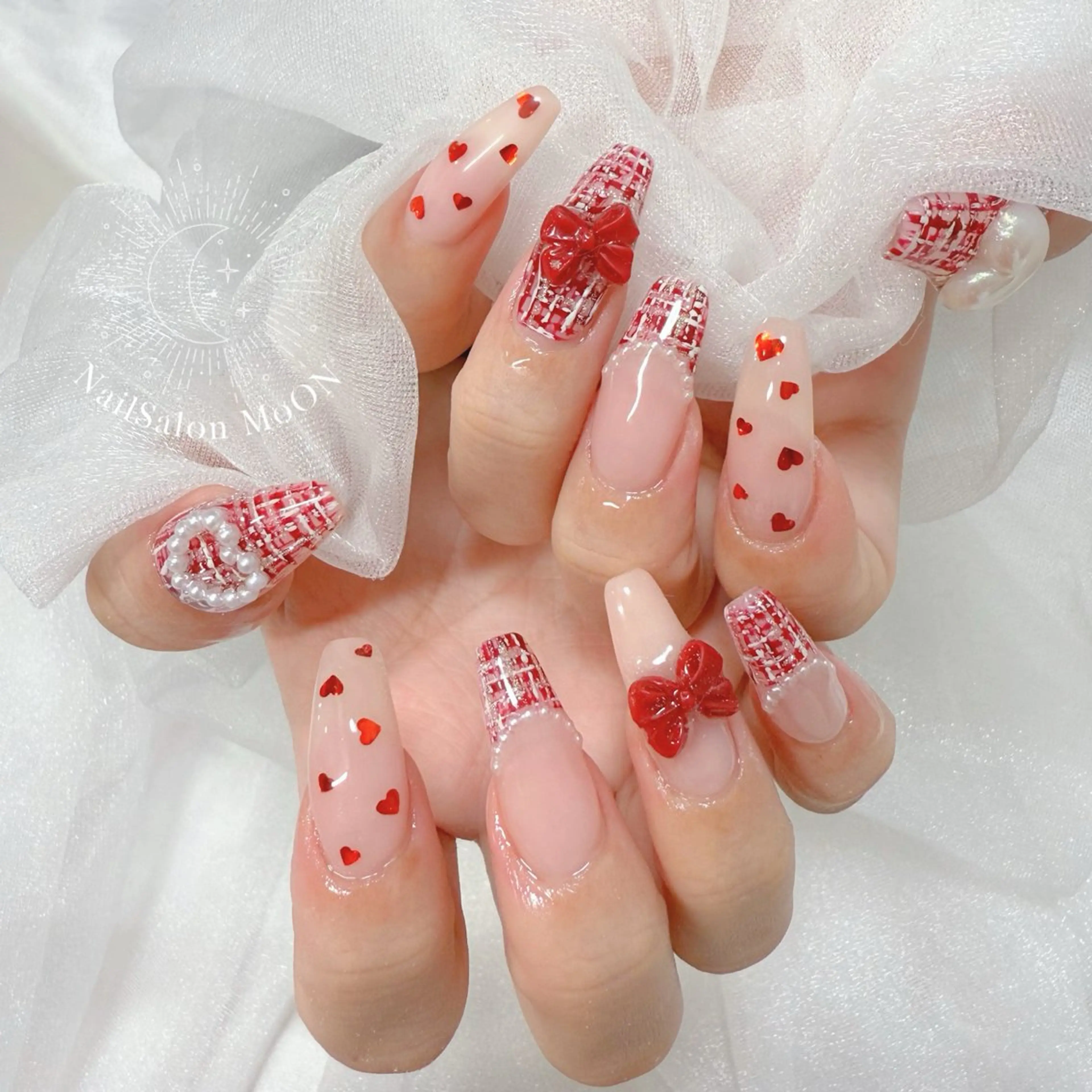 ネイル ハンドネイル ハンドケア MoON...❤︎ MeGuのネイルデザイン