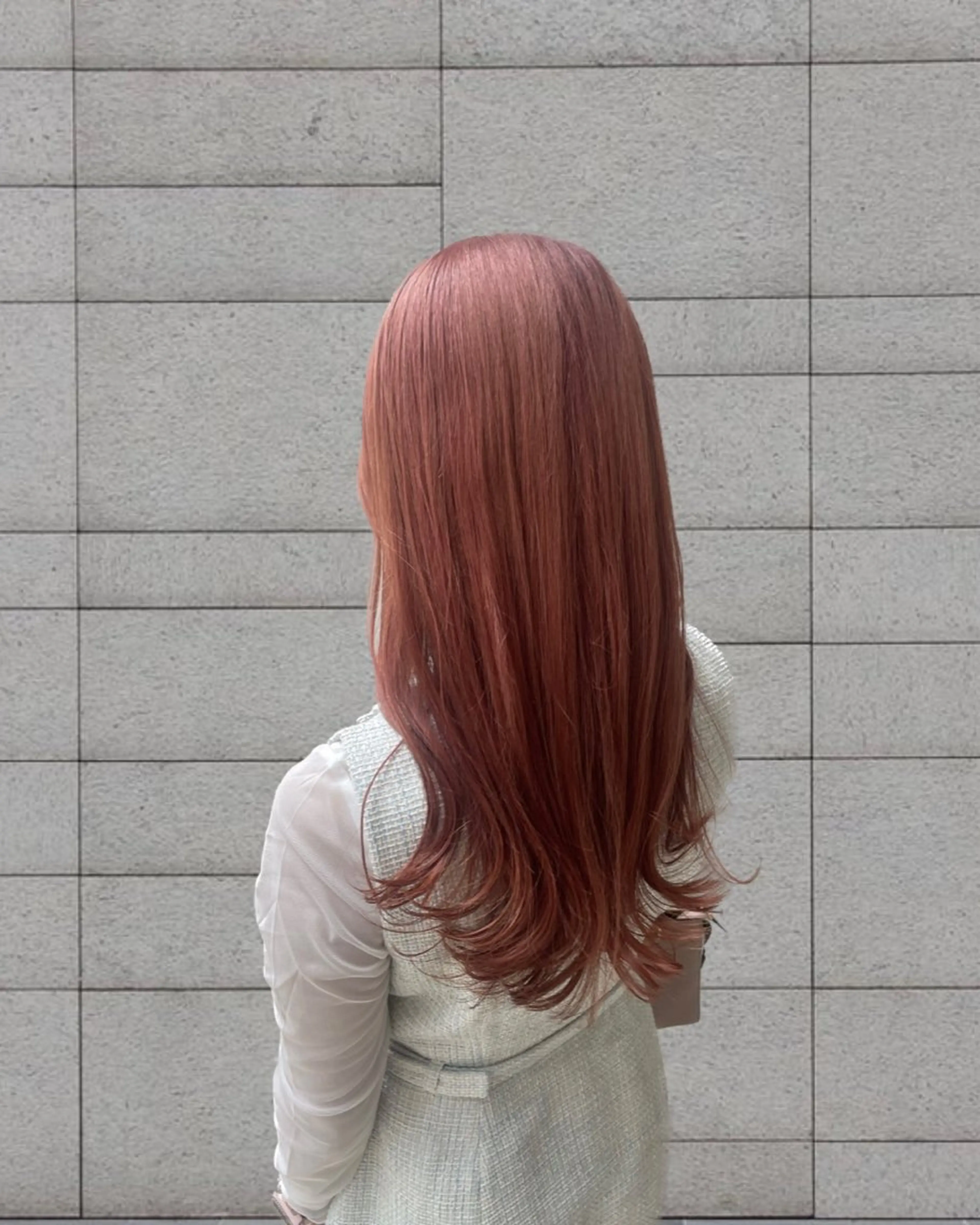 セミロング カラー カット ヘアカラー トリートメント ayano / 透明感・くすみカラーのヘアスタイル