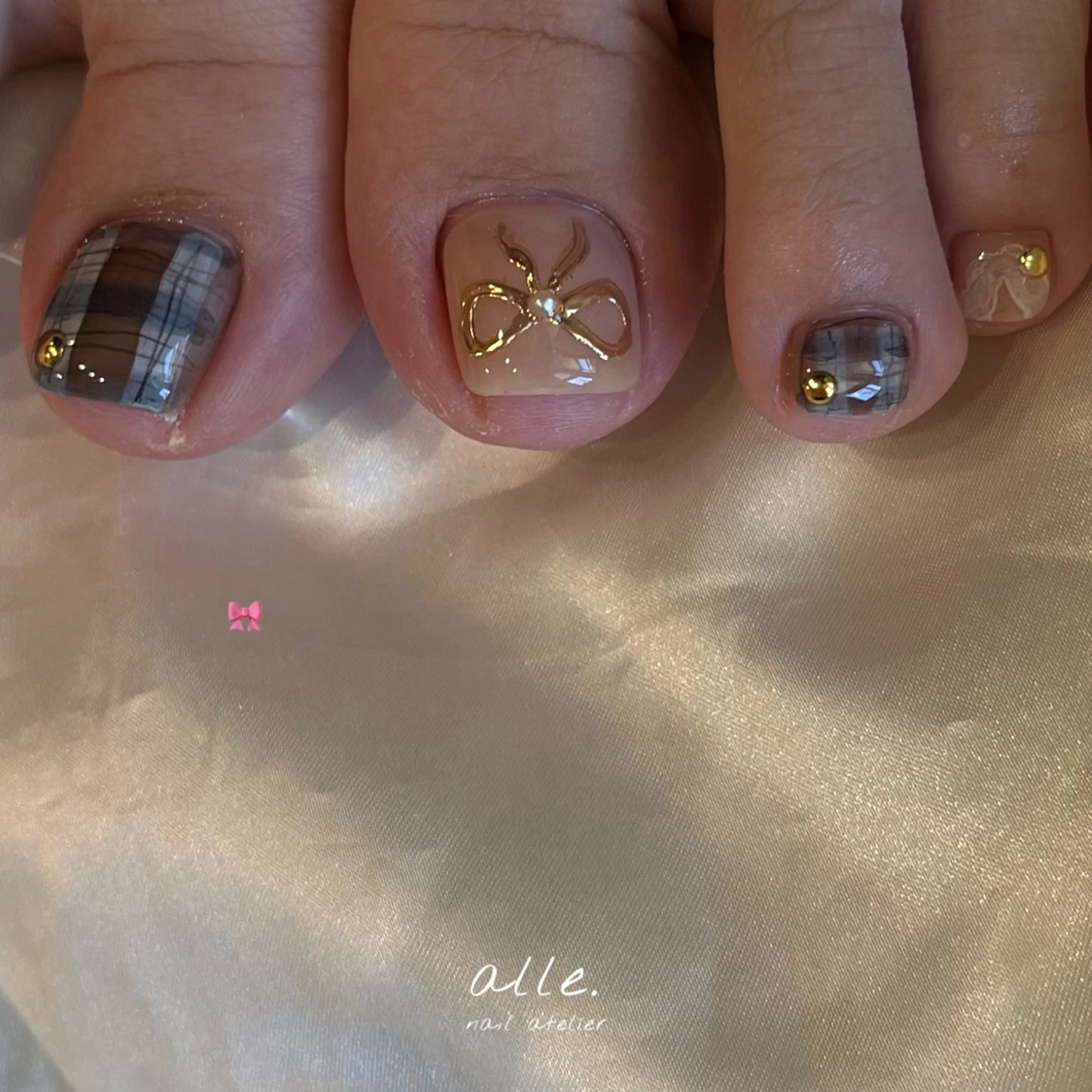 ネイル フットネイル atelier alle.のネイルデザイン