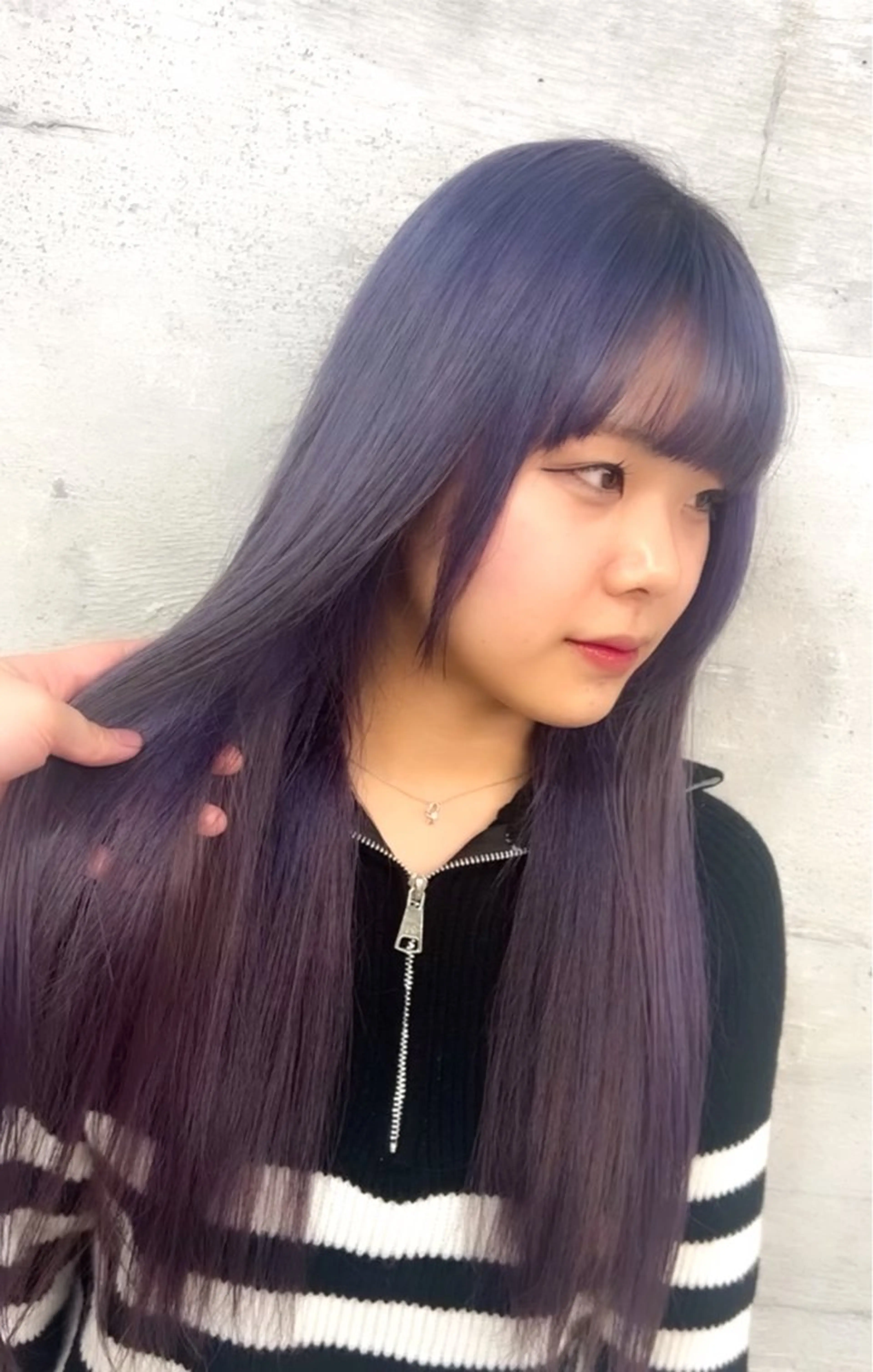 カラー TOBITA TAKARAのヘアスタイル