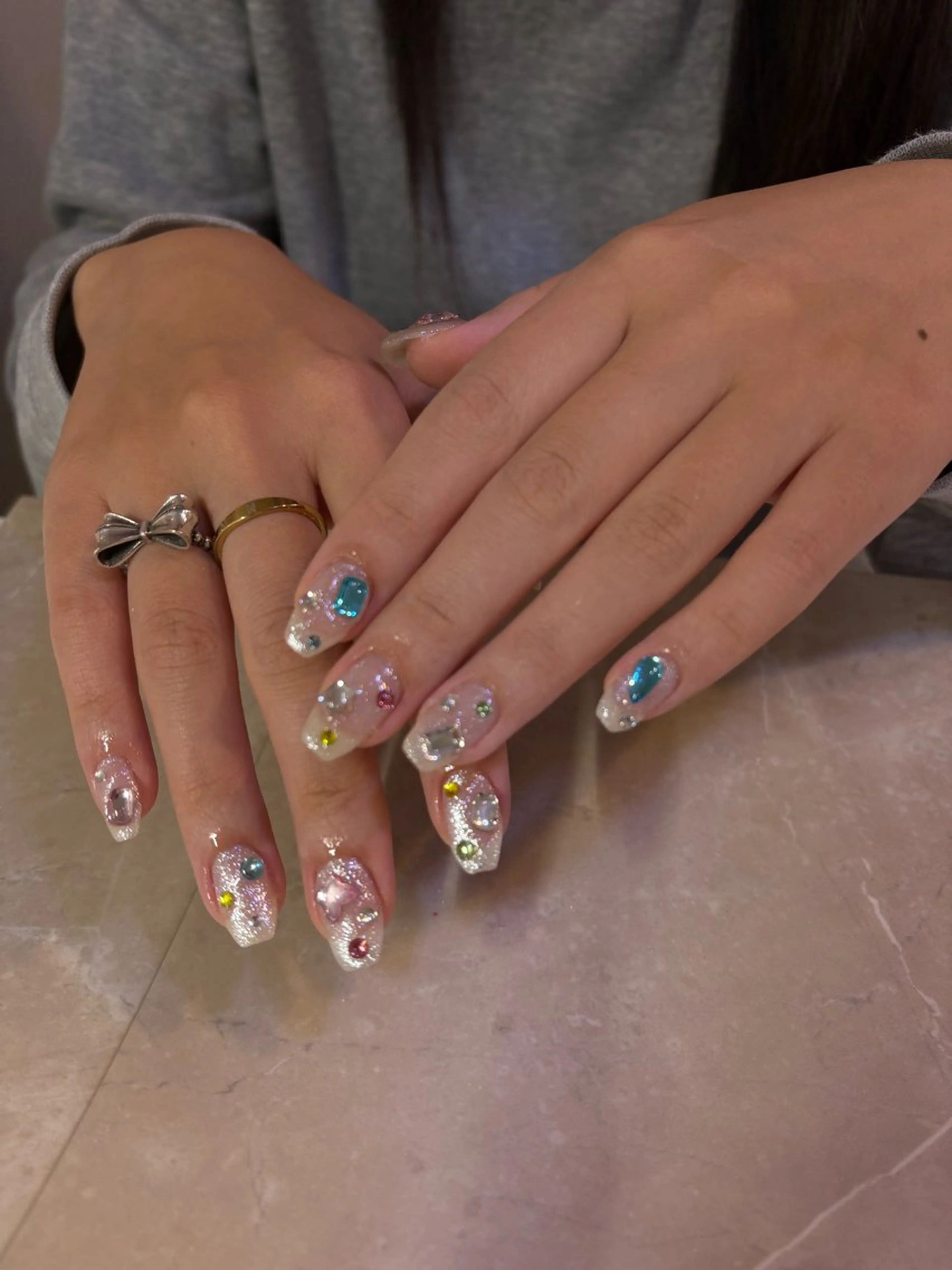 ネイル 三輪 彩美春のネイルデザイン