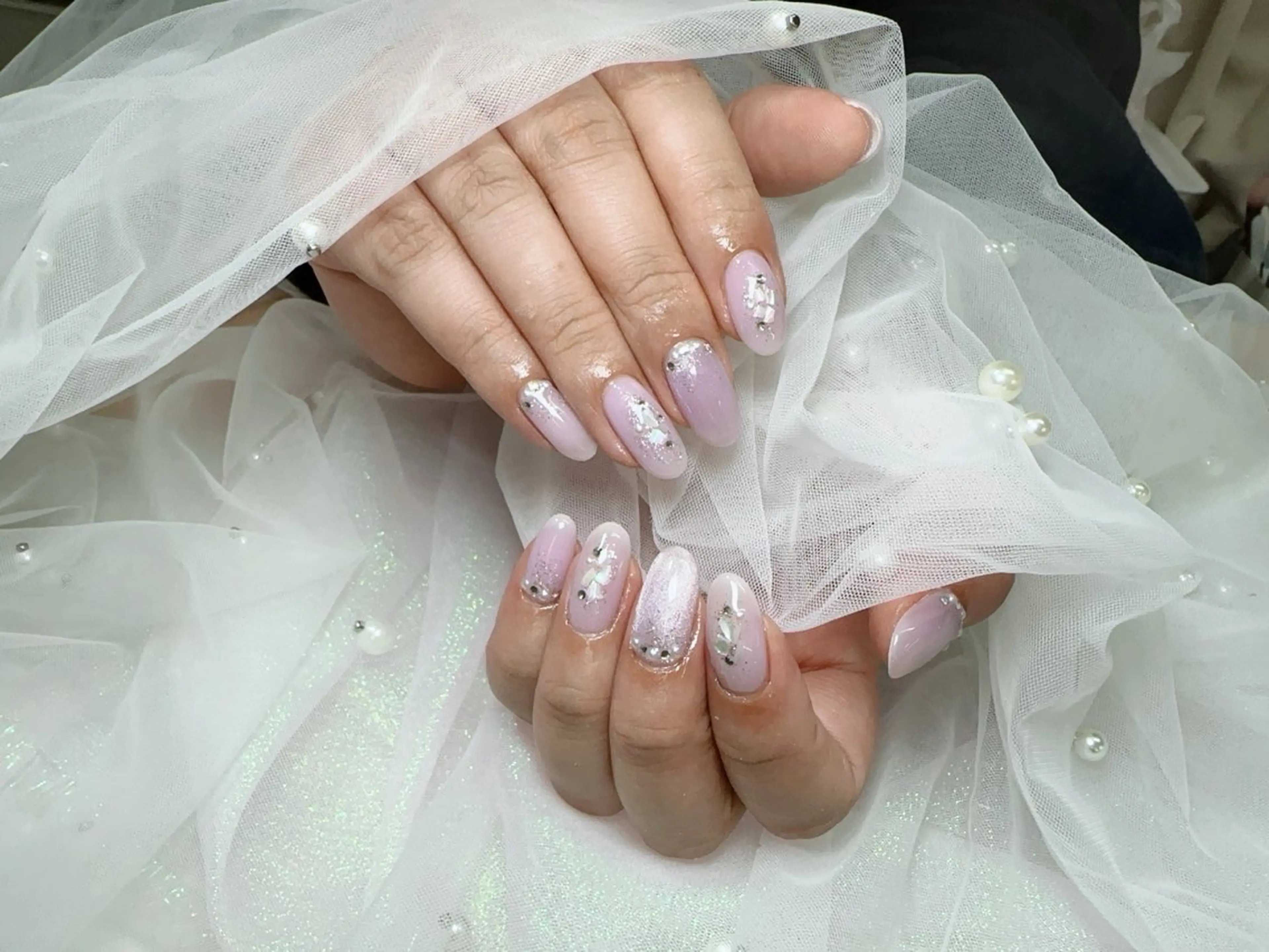 ネイル Hey🌈NAIL 長さ出し専門店のネイルデザイン