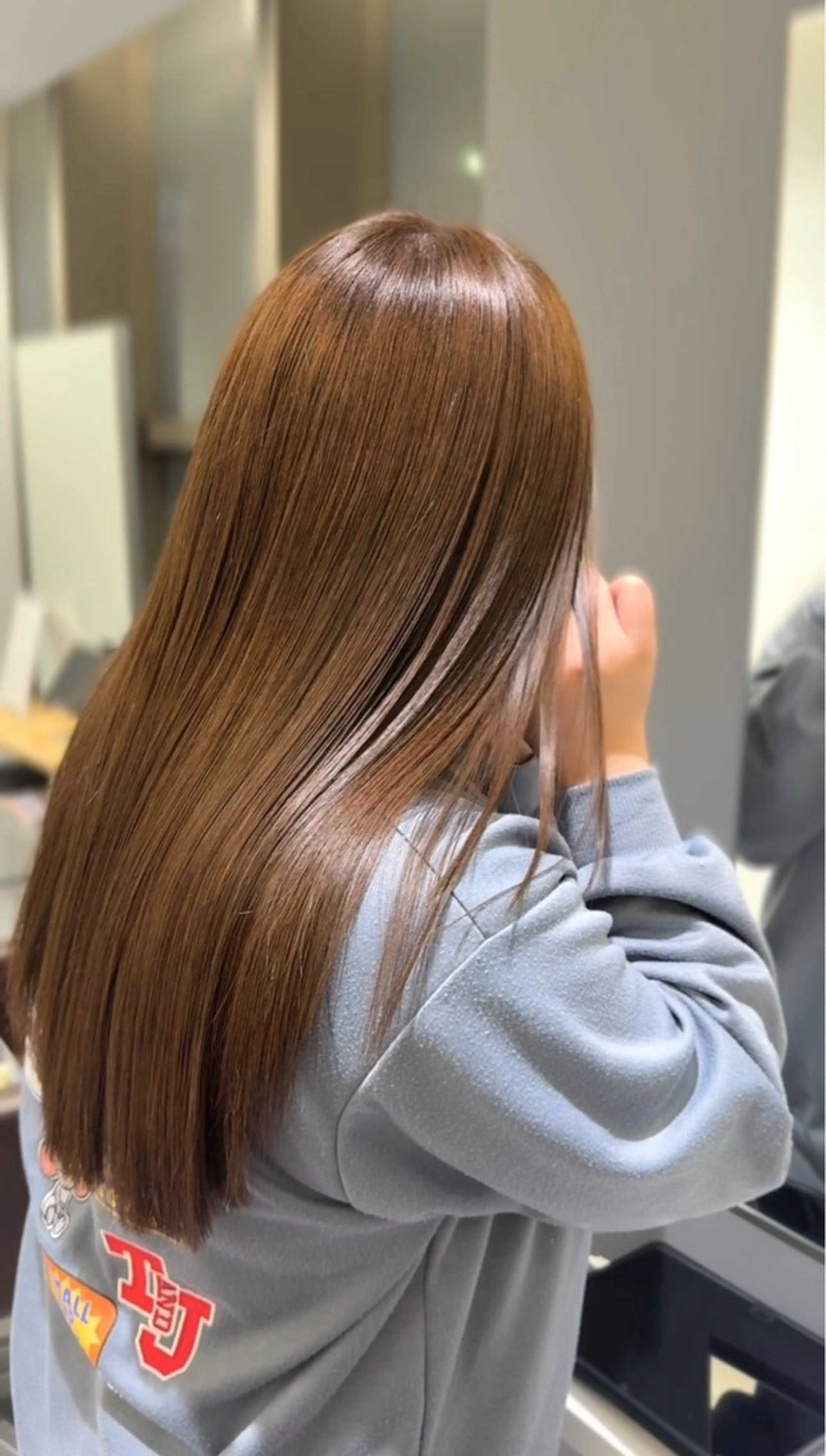 ロング カット ヘアカラー トリートメント ️🫧透明感カラー& 髪質改善🎀いさきのヘアスタイル