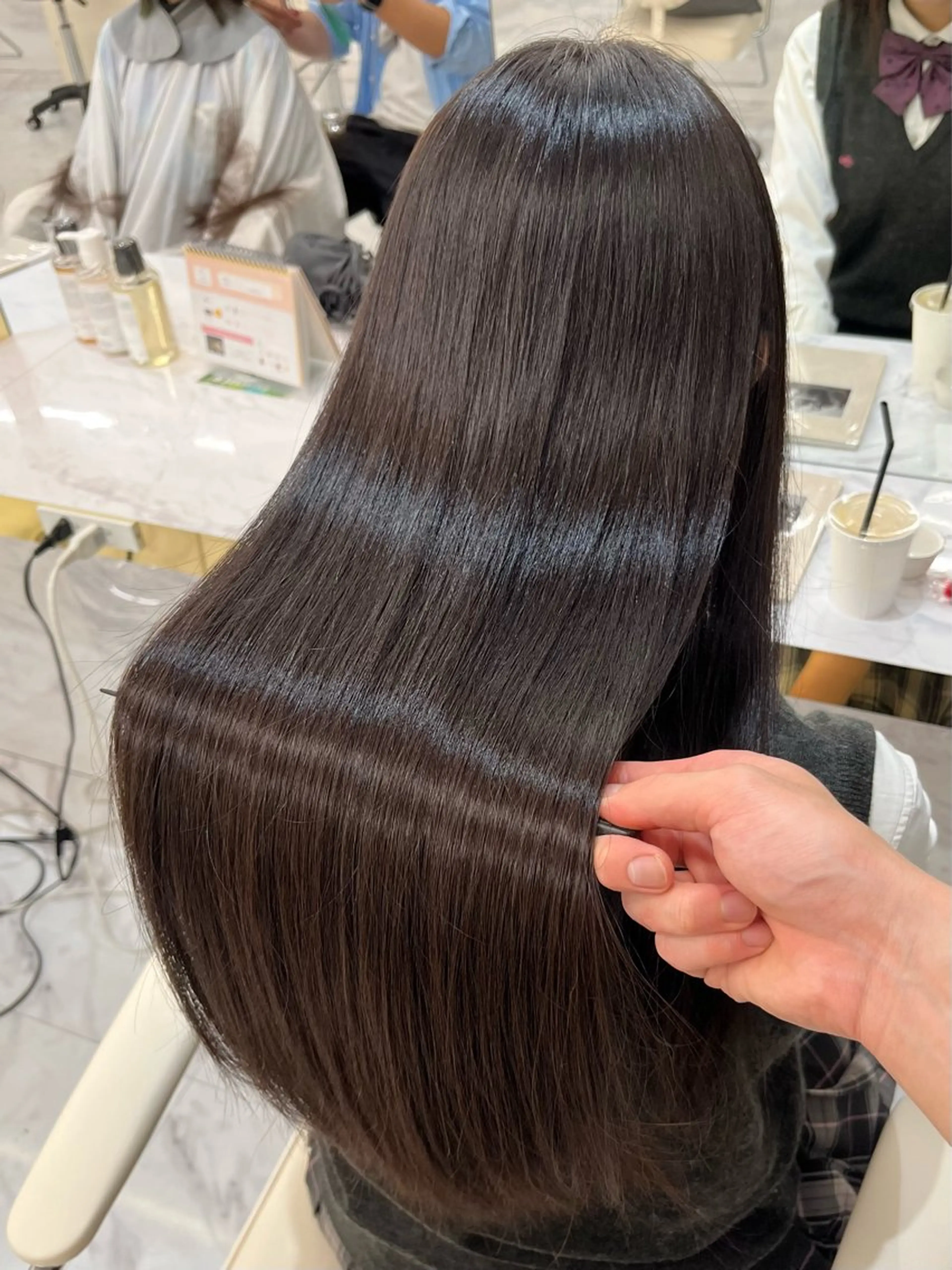 ロング 髪質改善縮毛矯正🫧 村上蒼生のヘアスタイル