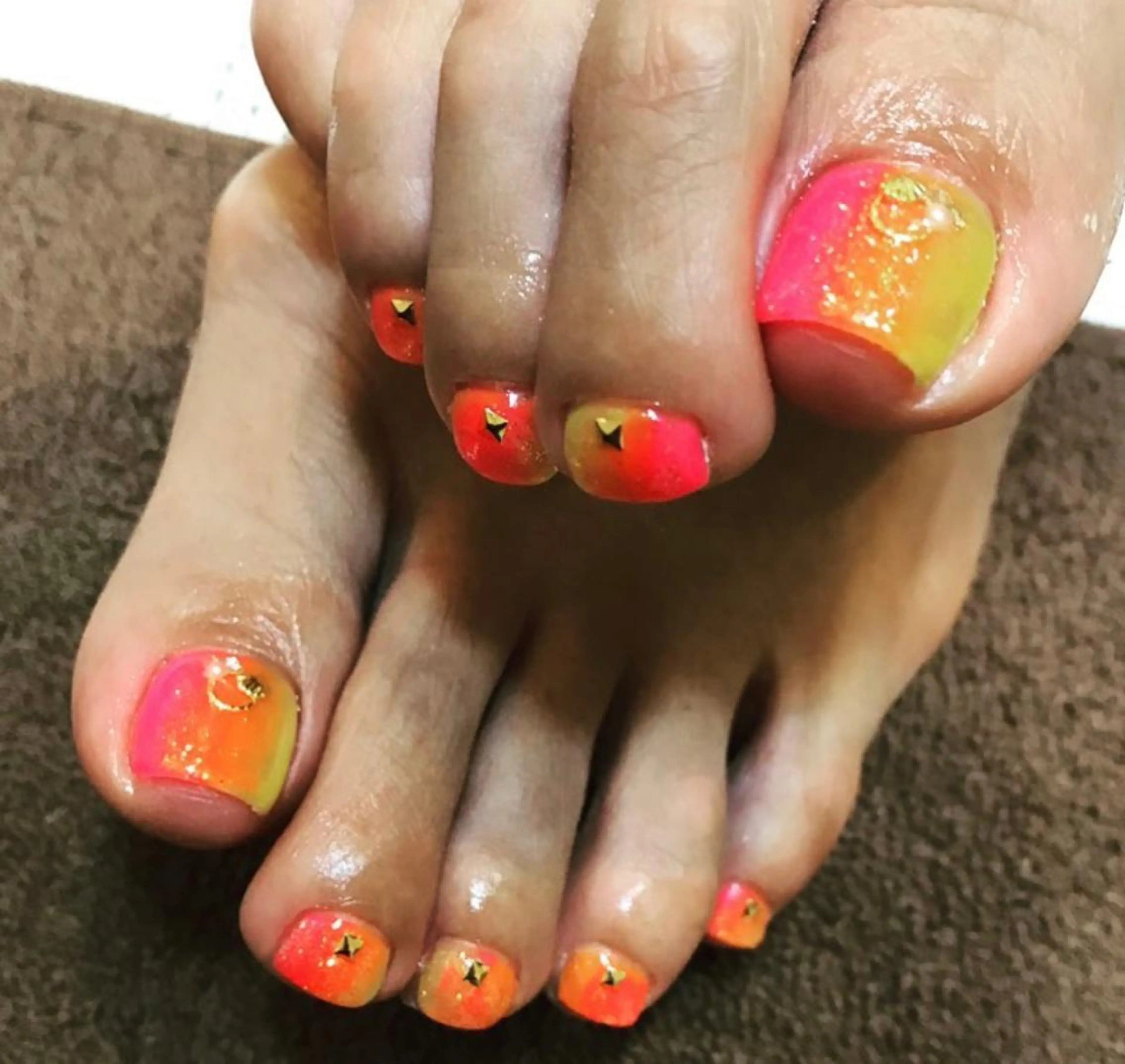 ネイル マルサンカクシカク所属・○△□ 守口市のネイルデザイン