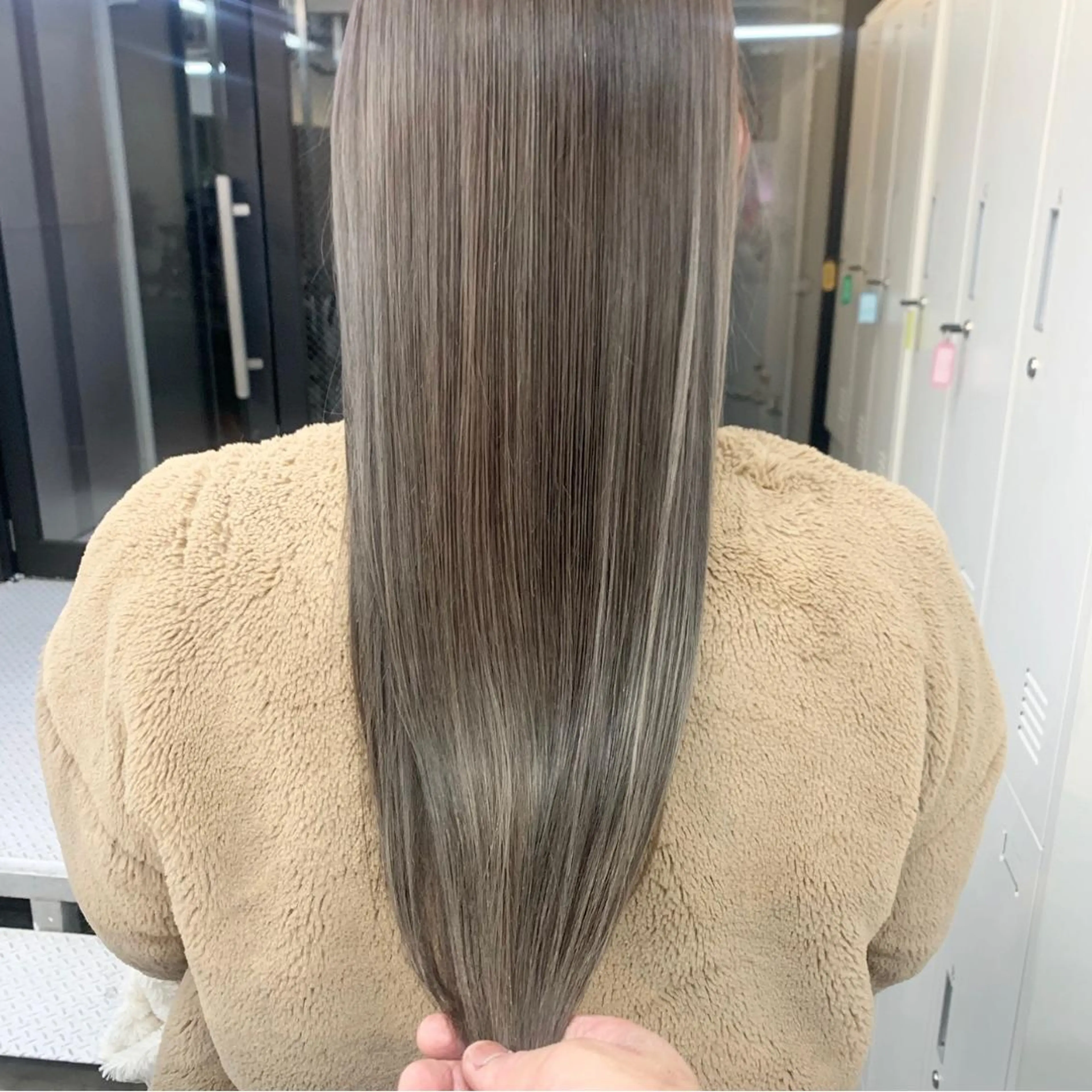 ロング カラー ヘアアレンジ カット ヘアカラー トリートメント ヘッドスパ ヘアセット ハイトーン/美髪矯正 🍃大江拓実のヘアスタイル