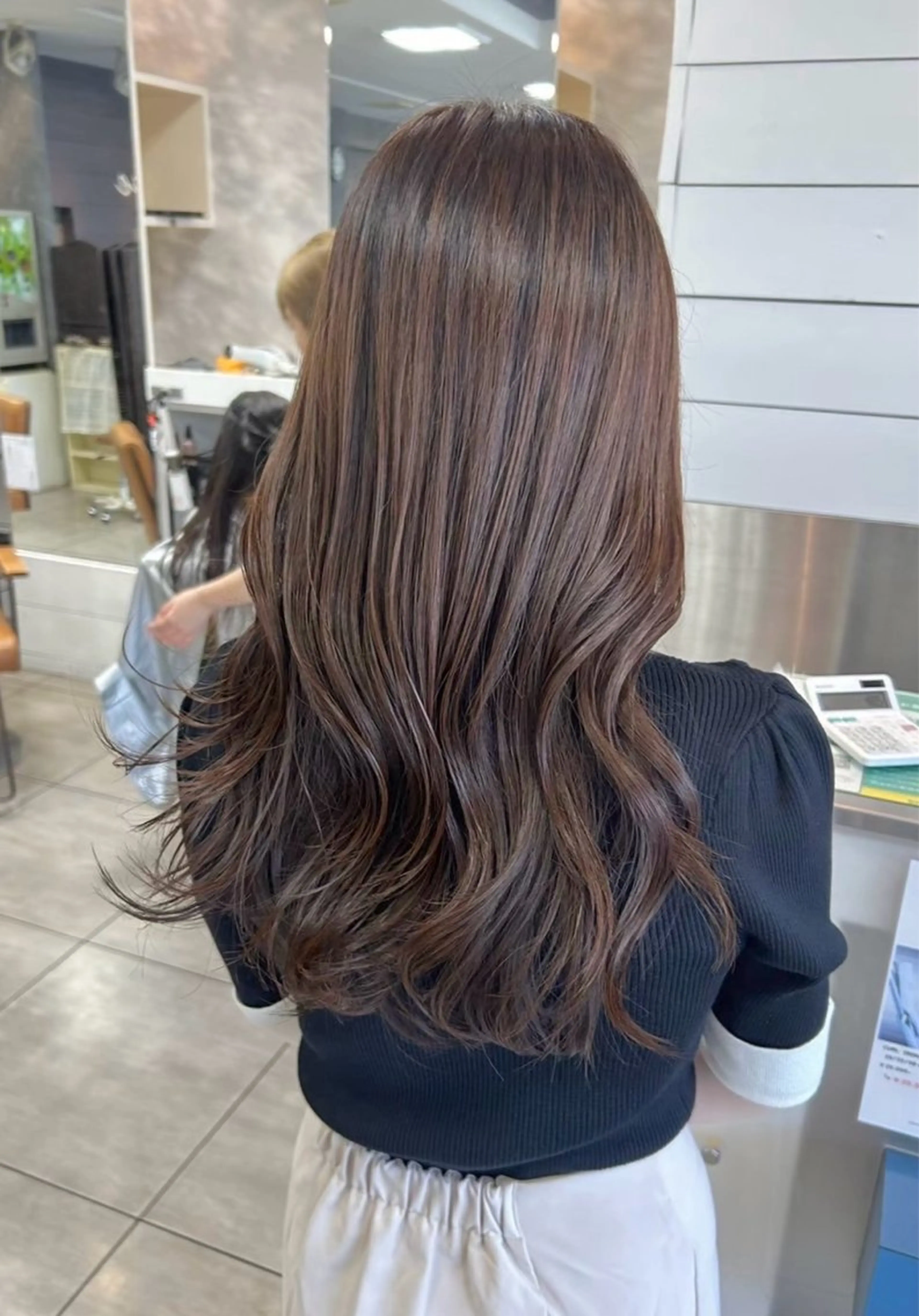 ロング カット ヘアカラー 🫧艶髪カラー🫧 森本くるみのヘアスタイル