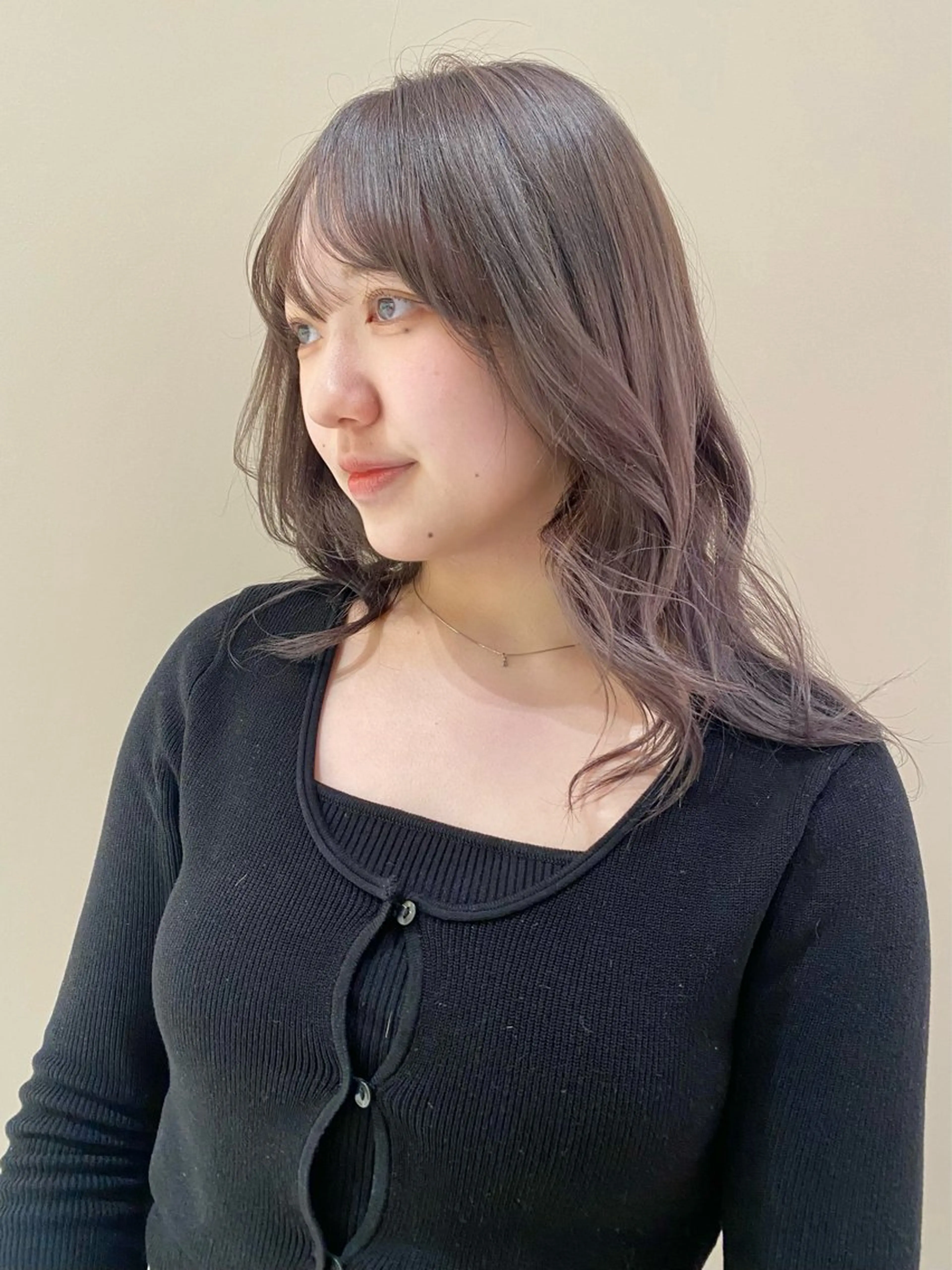 セミロング カラー ヘアカラー ベージュ/アレンジ /横浜/杉本千夏のヘアスタイル