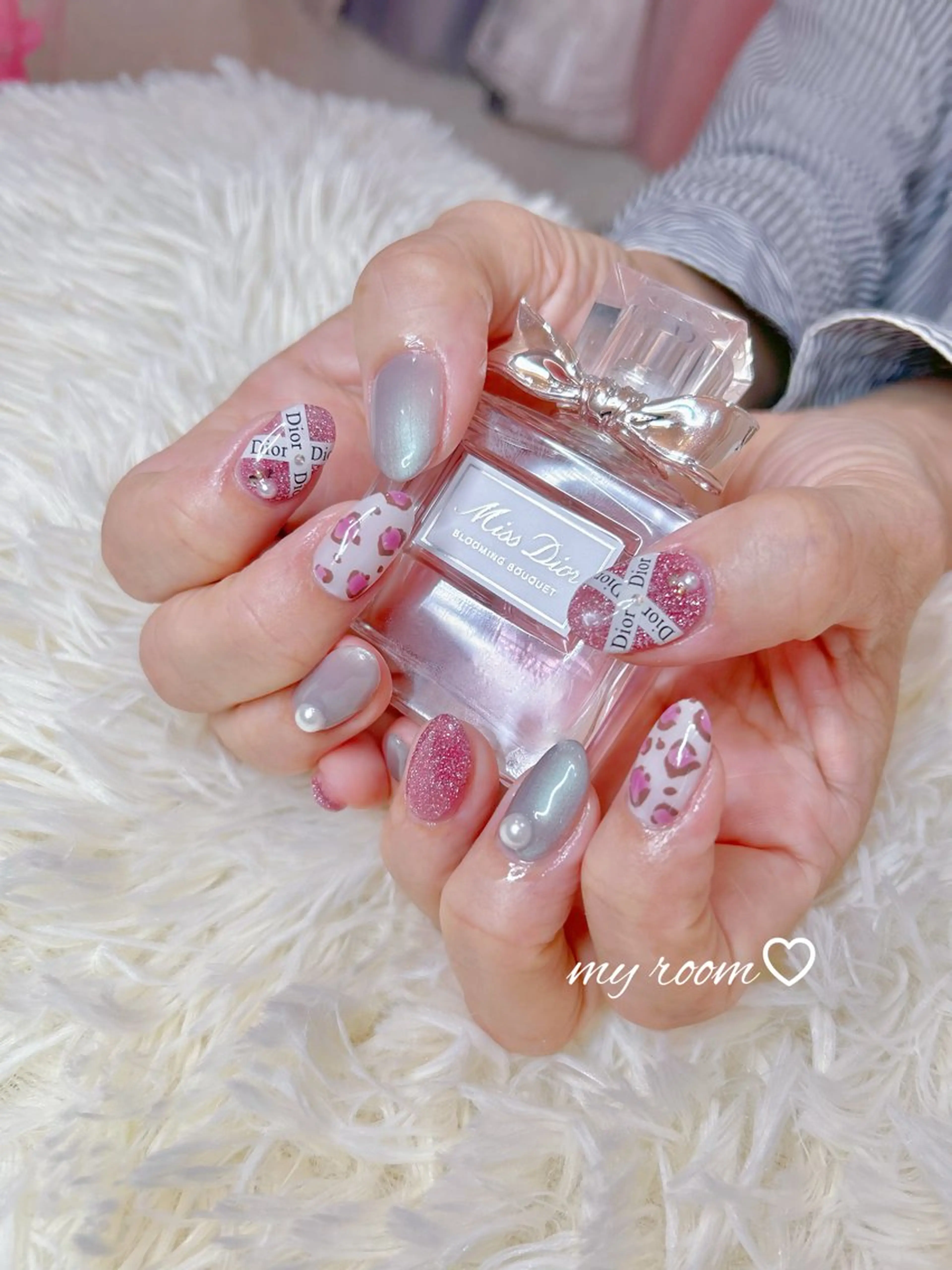 ネイル うるま市サロン Yuko Izawaのネイルデザイン