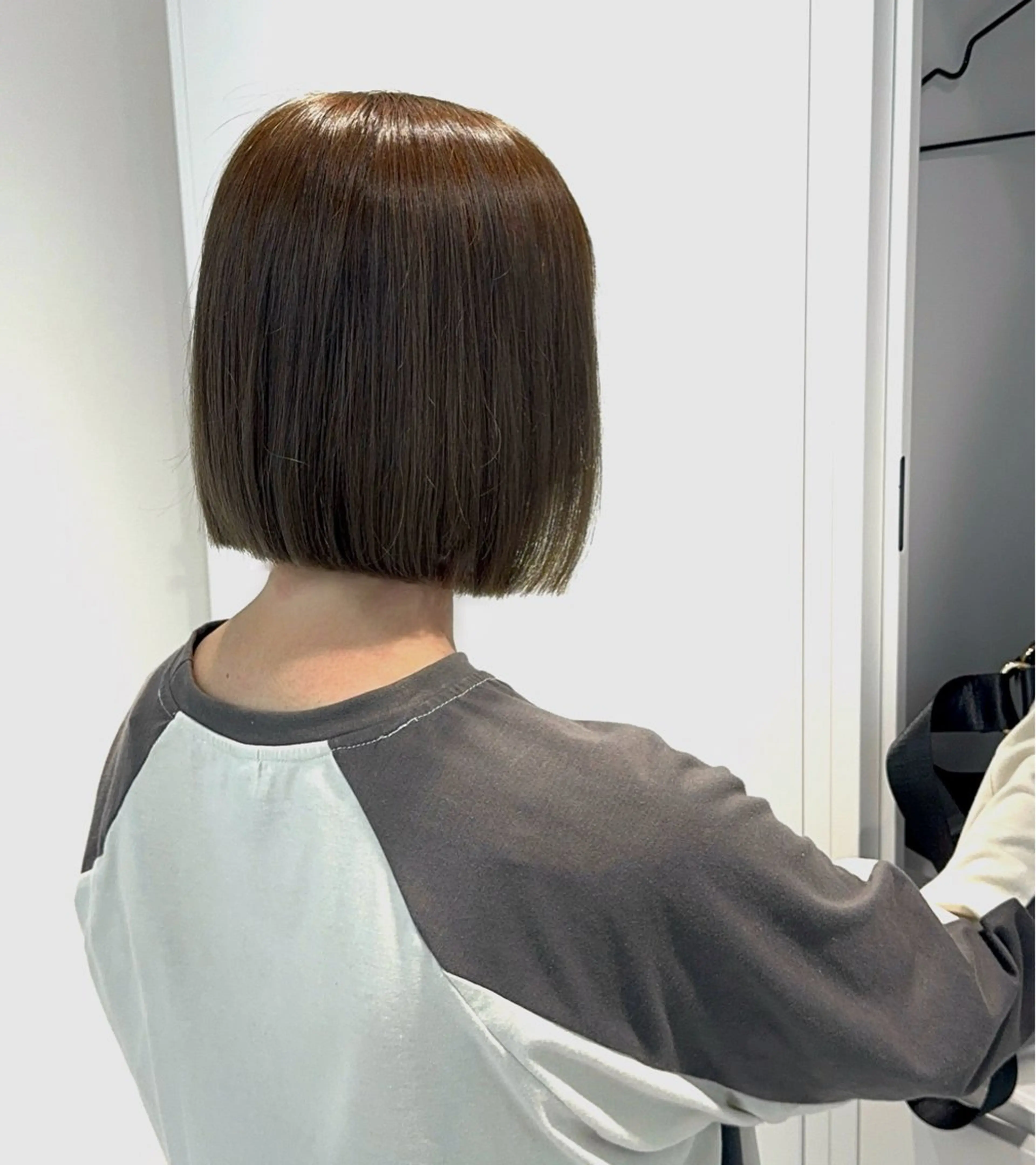 ミディアム カット ヘアカラー トリートメント REI /艶髪/透明 感カラー/ボブのヘアスタイル