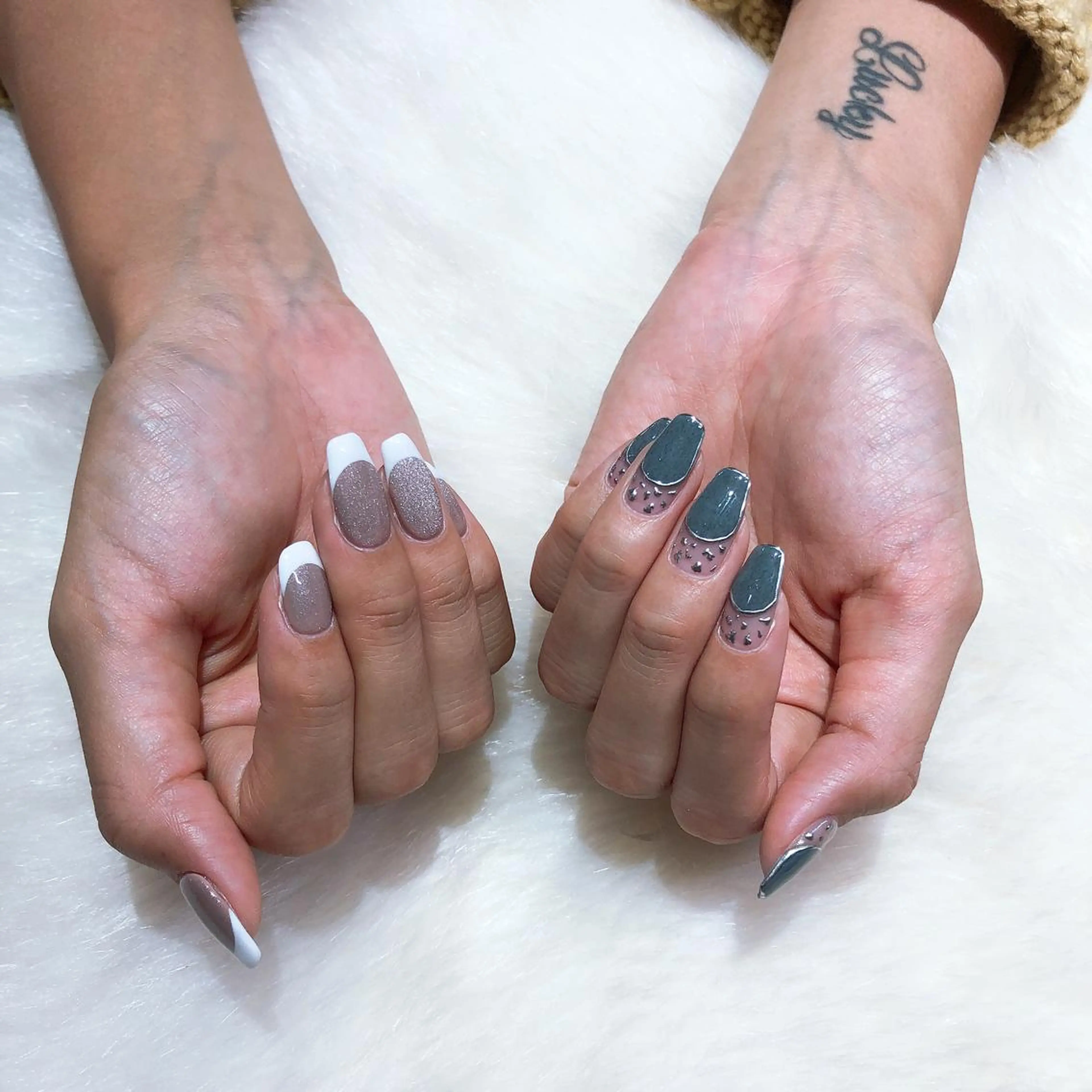 ネイル ハンドネイル フットネイル ハンドケア Nes.Nail所属・Miyagi Asamiのネイルデザイン