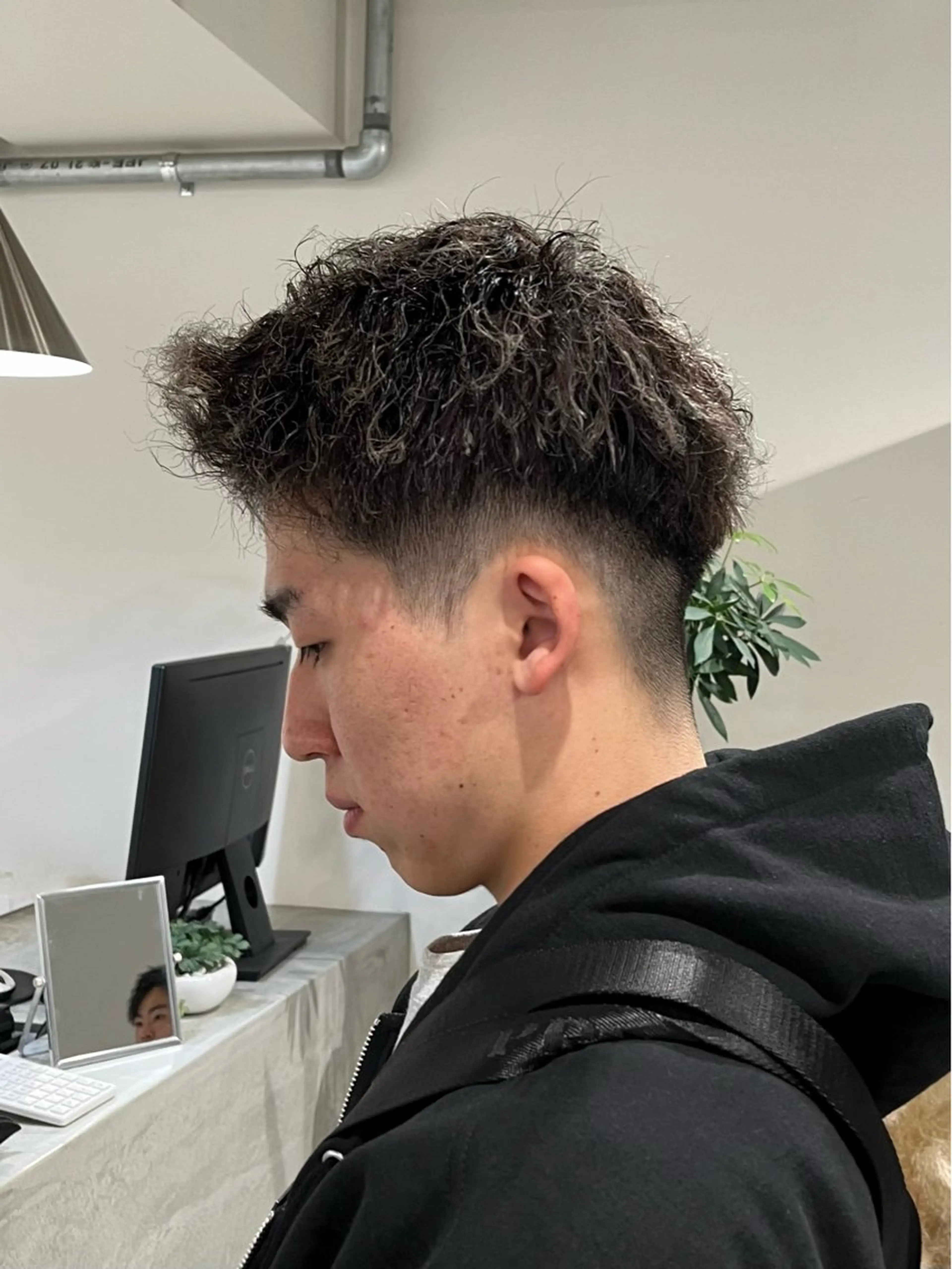 ショート ハイライト 髪質改善 レイヤーカット トリートメント ツイストパーマ カット パーマ 西岡 あつみ/ 堀江美容室のヘアスタイル