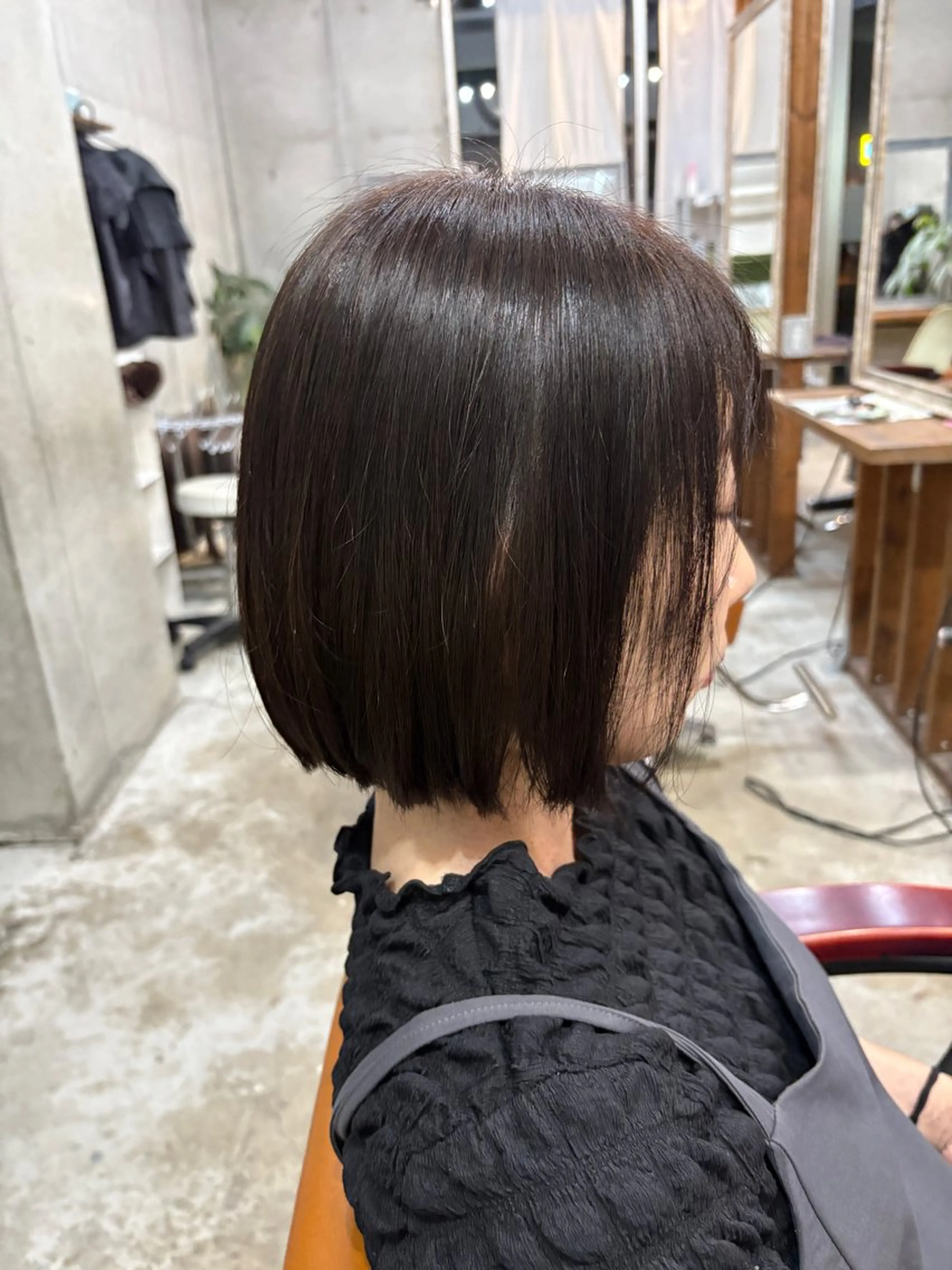 ミディアム 切りっぱなしボブ ボブ カット ヘアカラー Trip 香椎所属・Yukino/ 透明カラー🫧のヘアスタイル